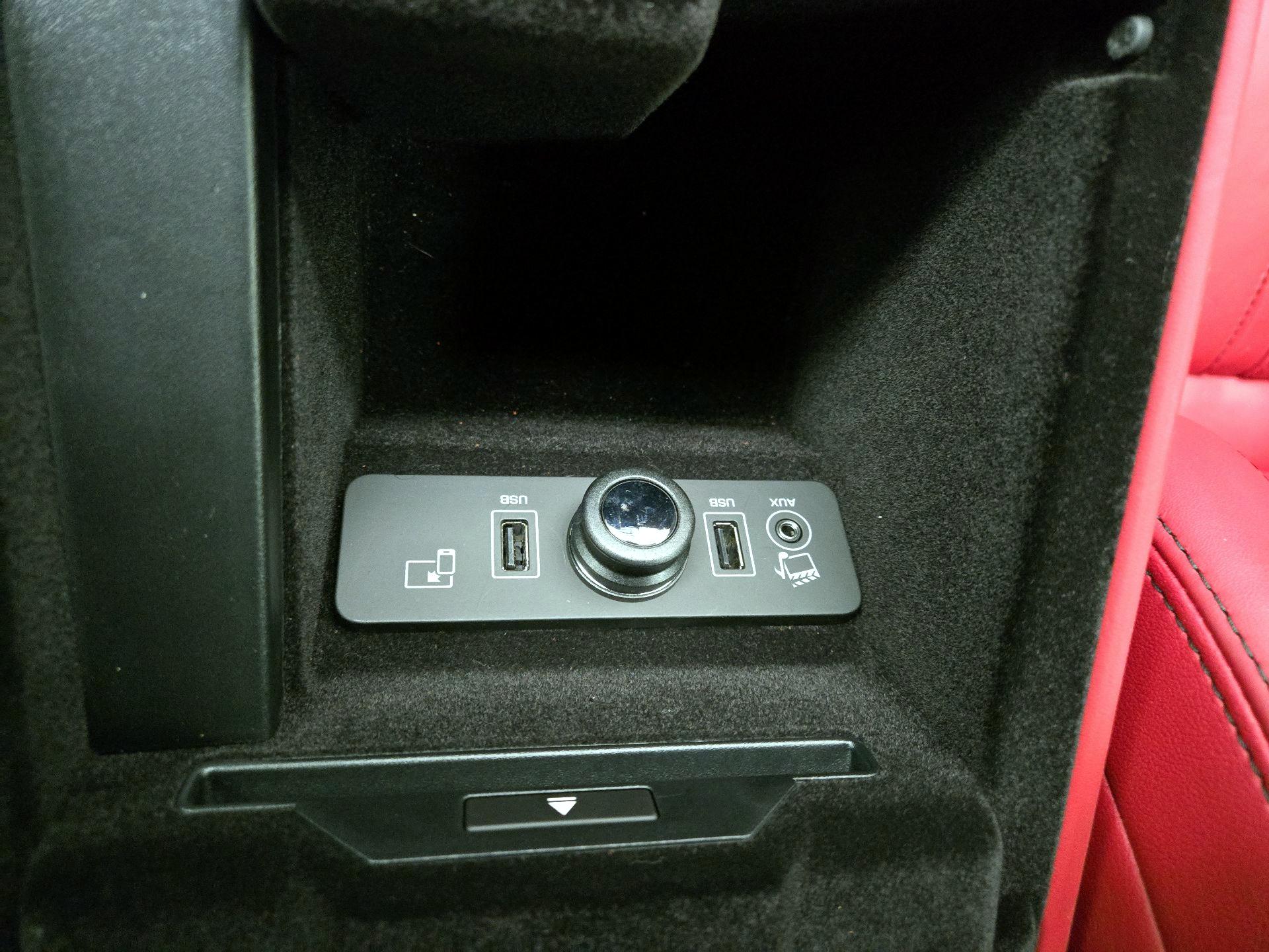 Thumbnail: 2015 Jaguar F-Type - 18