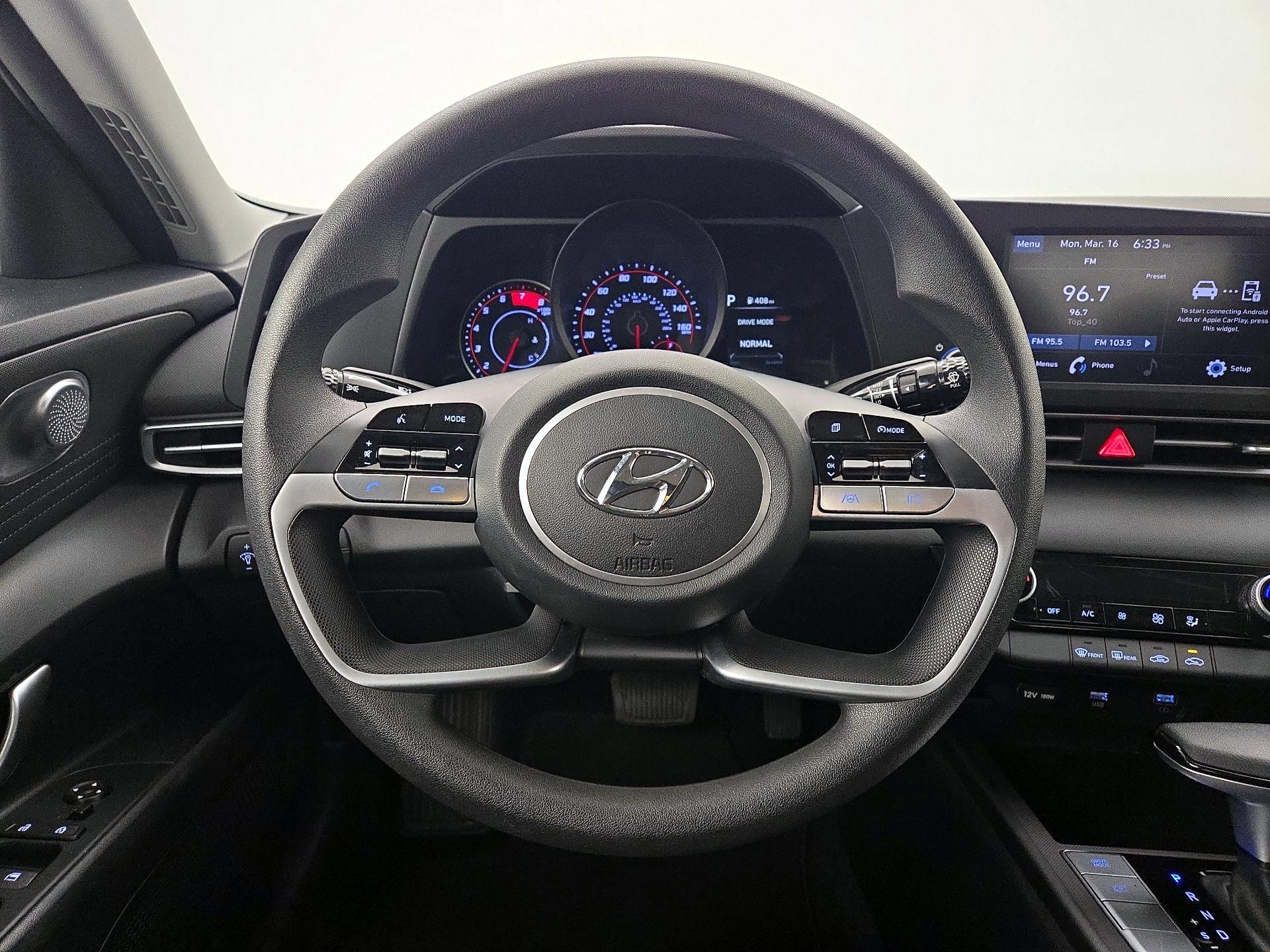 Thumbnail: 2023 Hyundai Elantra - 10