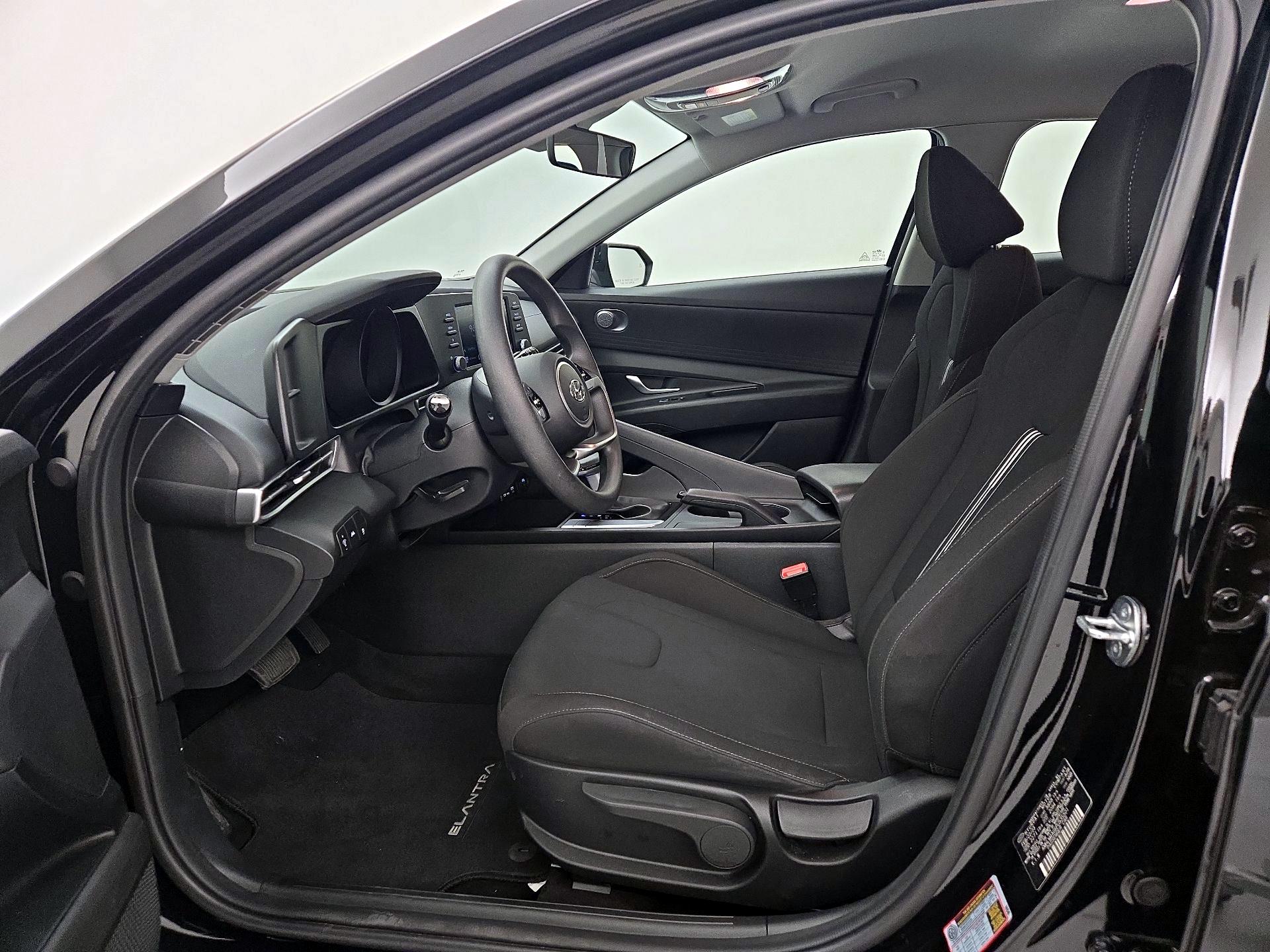 Thumbnail: 2023 Hyundai Elantra - 11