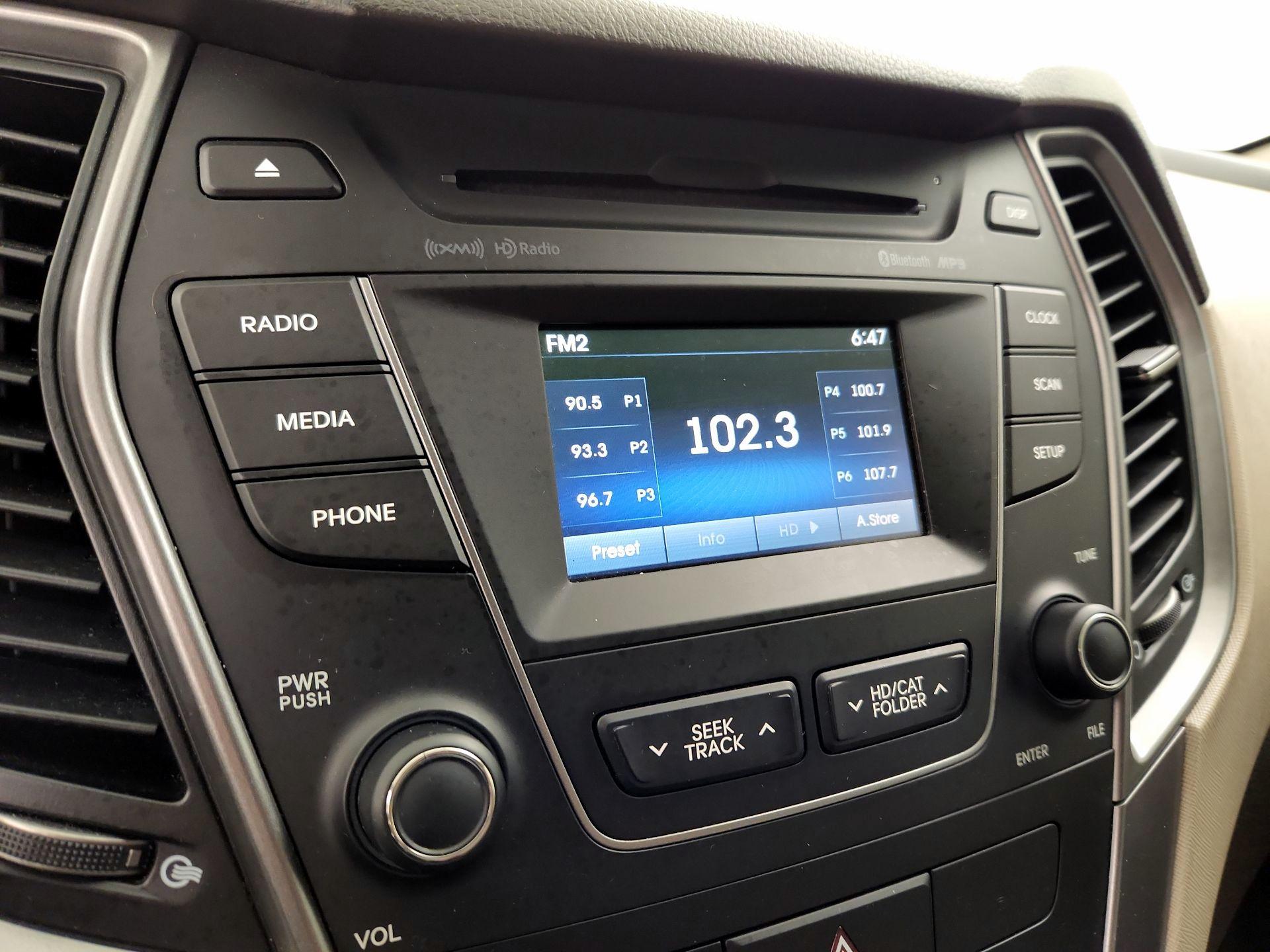 Thumbnail: 2014 Hyundai Santa Fe - 15