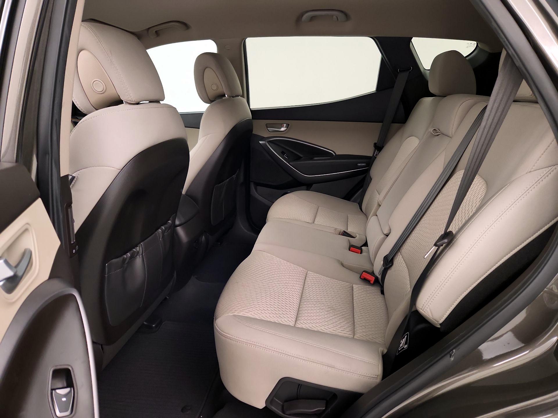 Thumbnail: 2014 Hyundai Santa Fe - 19