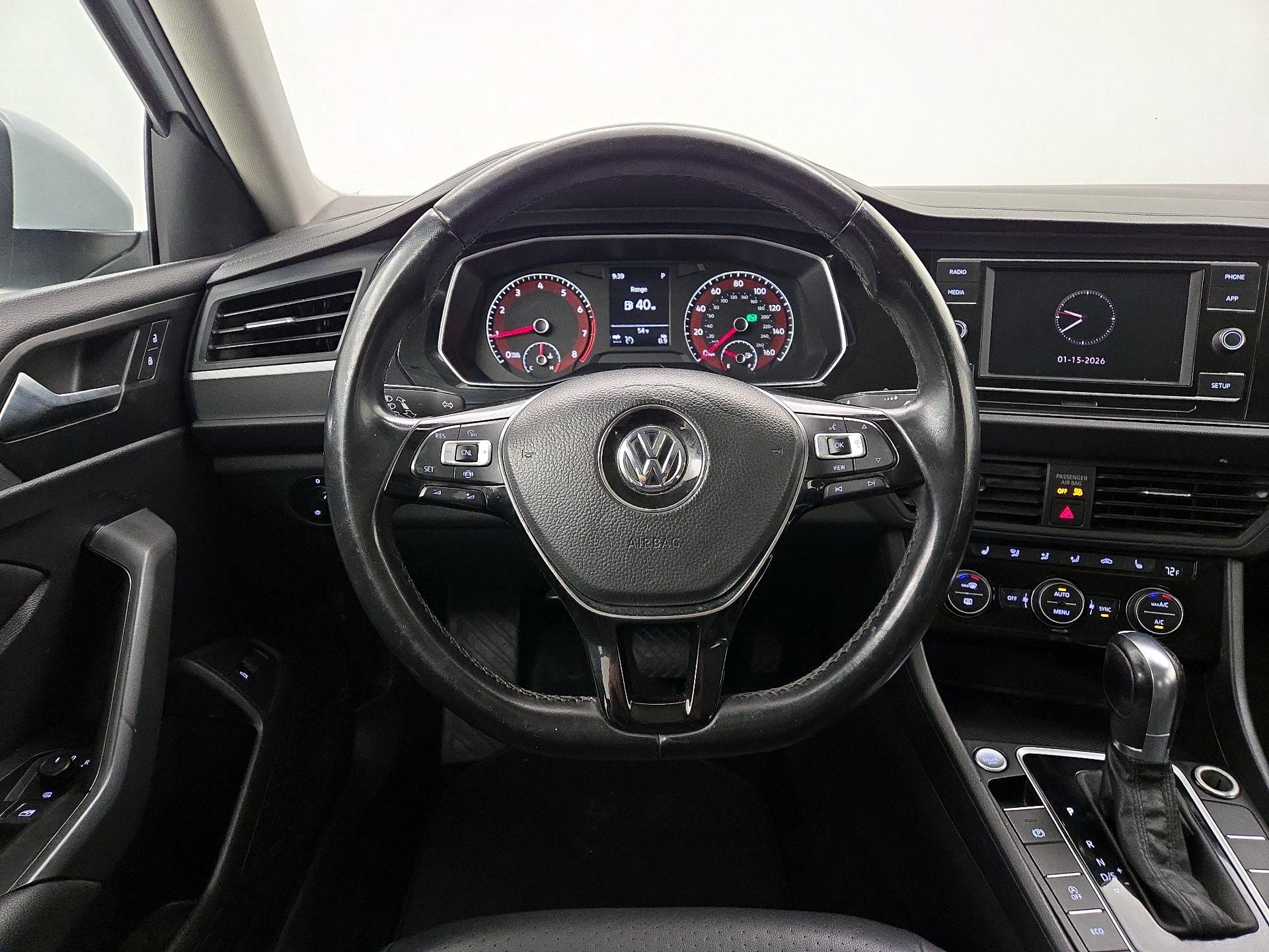 Thumbnail: 2019 Volkswagen Jetta - 10
