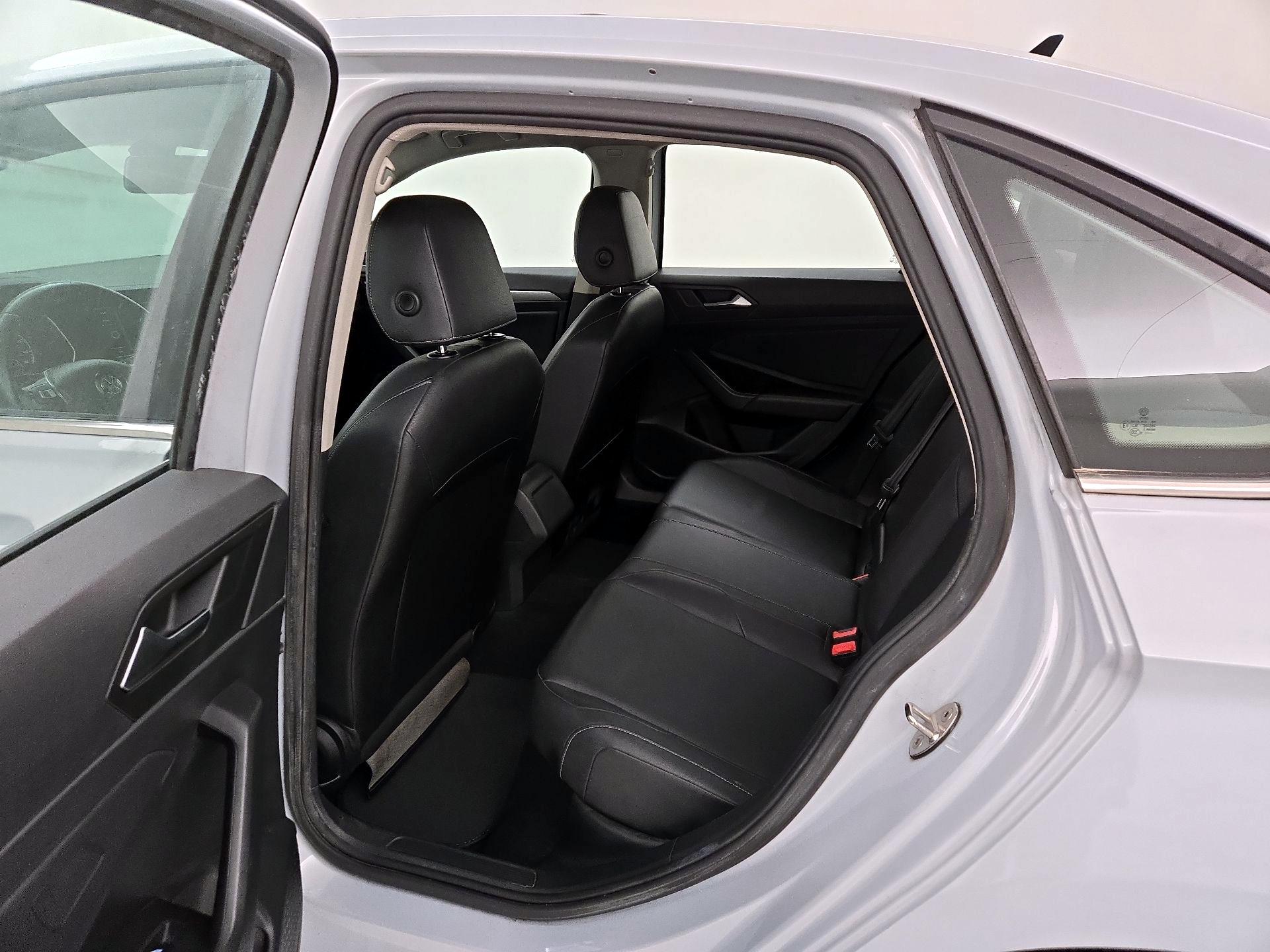 Thumbnail: 2019 Volkswagen Jetta - 20