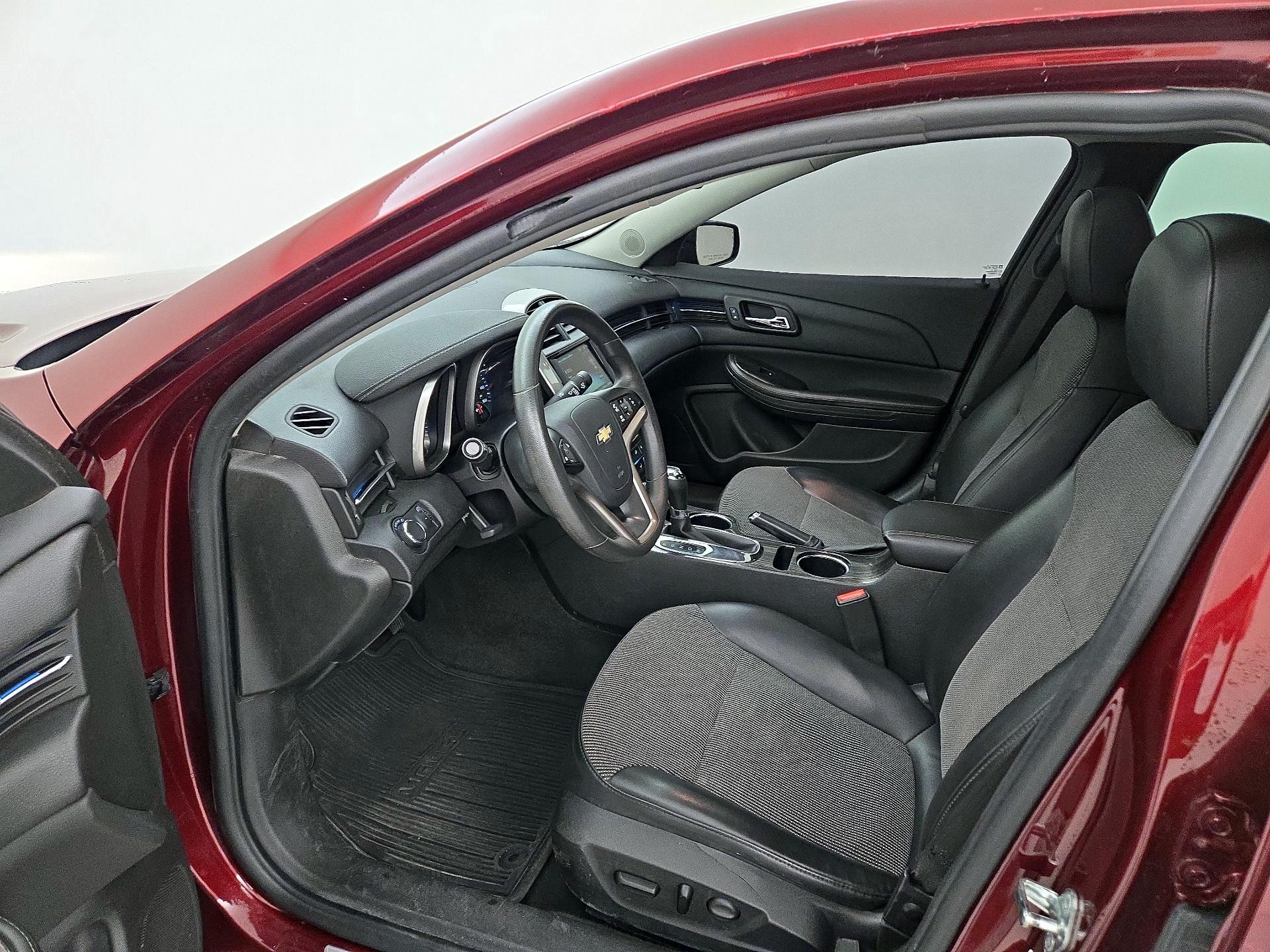 Thumbnail: 2015 Chevrolet Malibu - 11