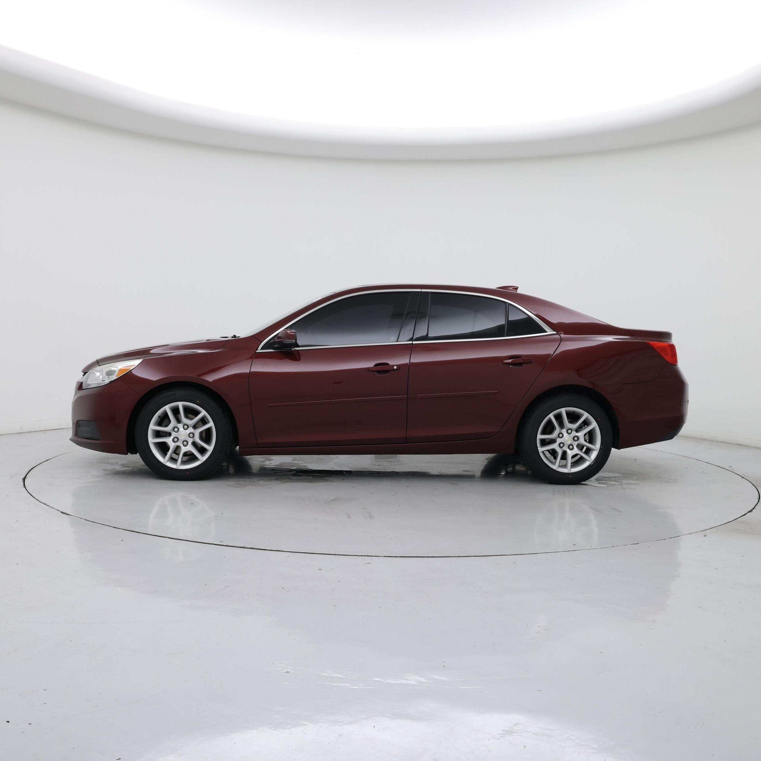 Thumbnail: 2015 Chevrolet Malibu - 3
