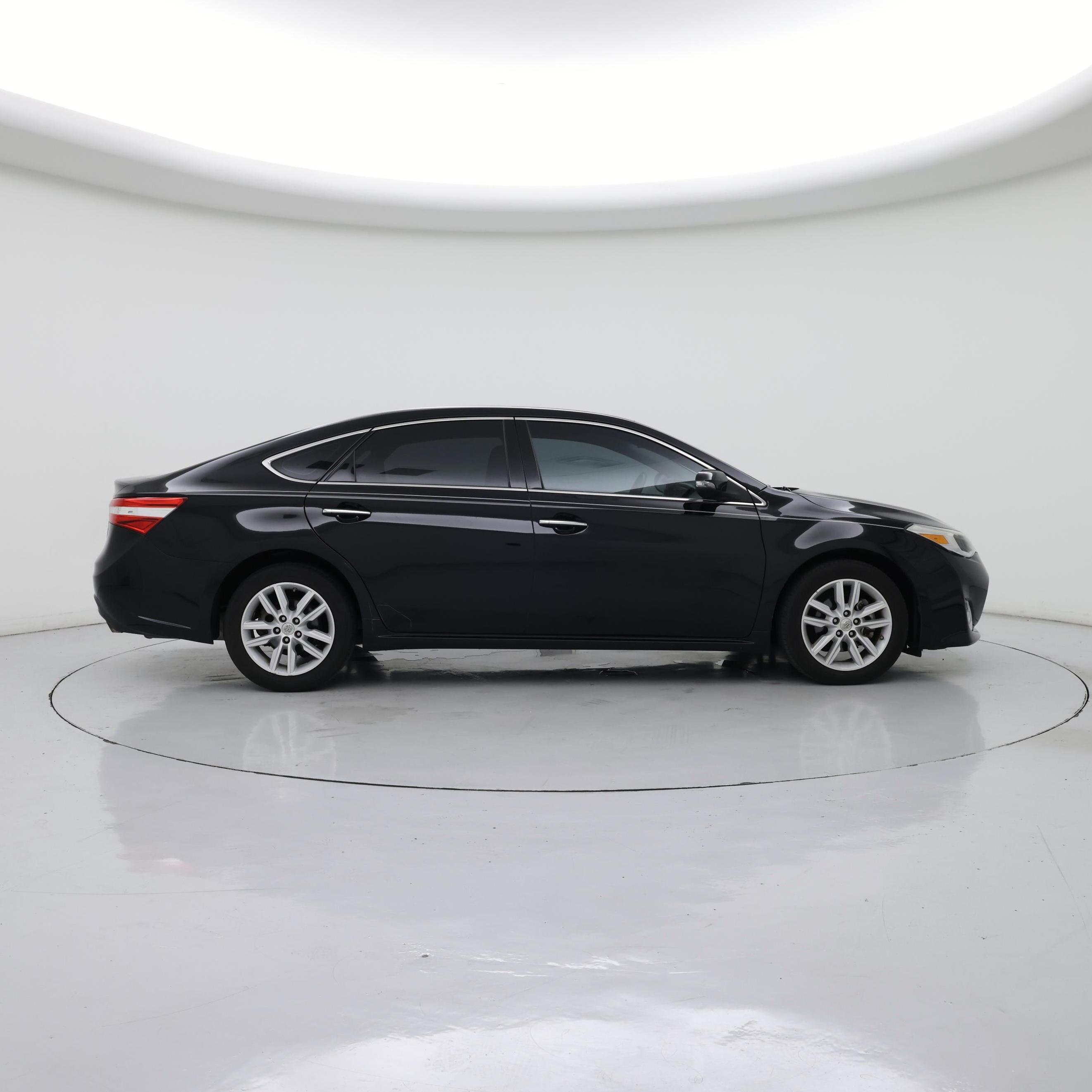 Thumbnail: 2013 Toyota Avalon - 7