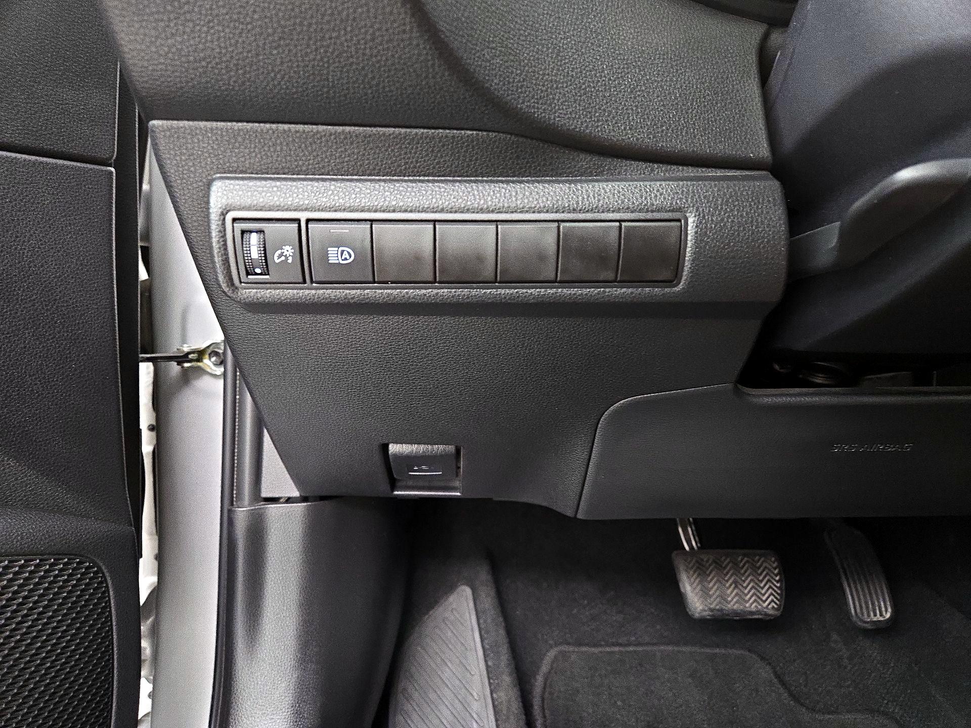 Thumbnail: 2022 Toyota Corolla - 13