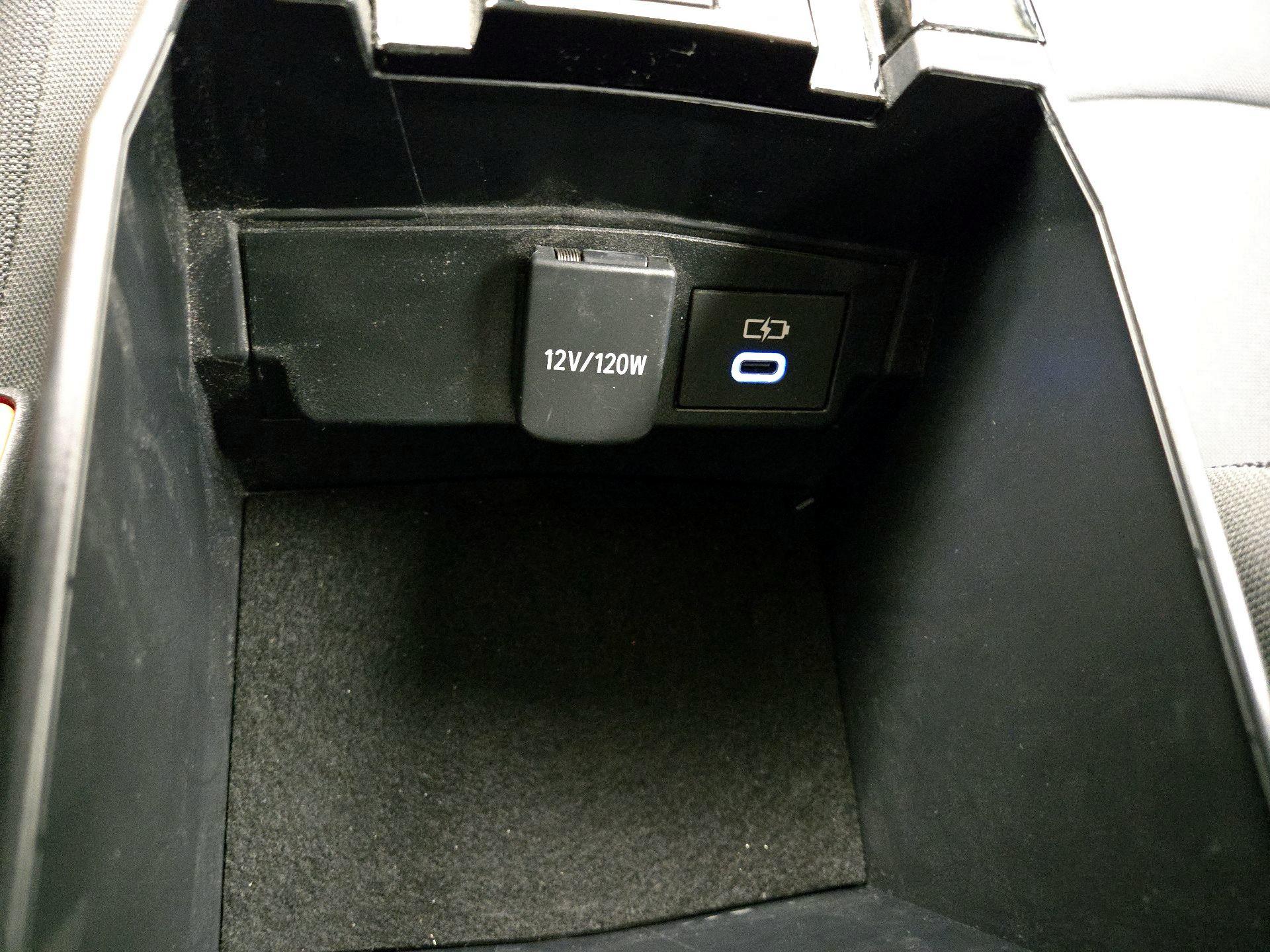 Thumbnail: 2022 Toyota Corolla - 18