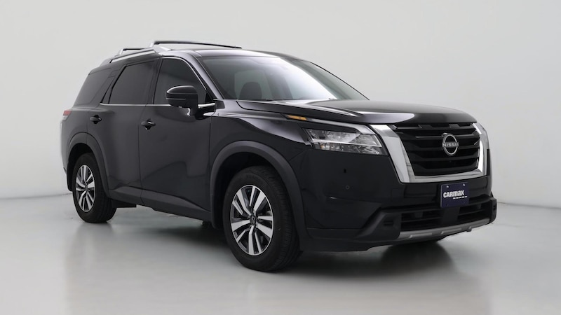 2024 Nissan Pathfinder SL Hero Image