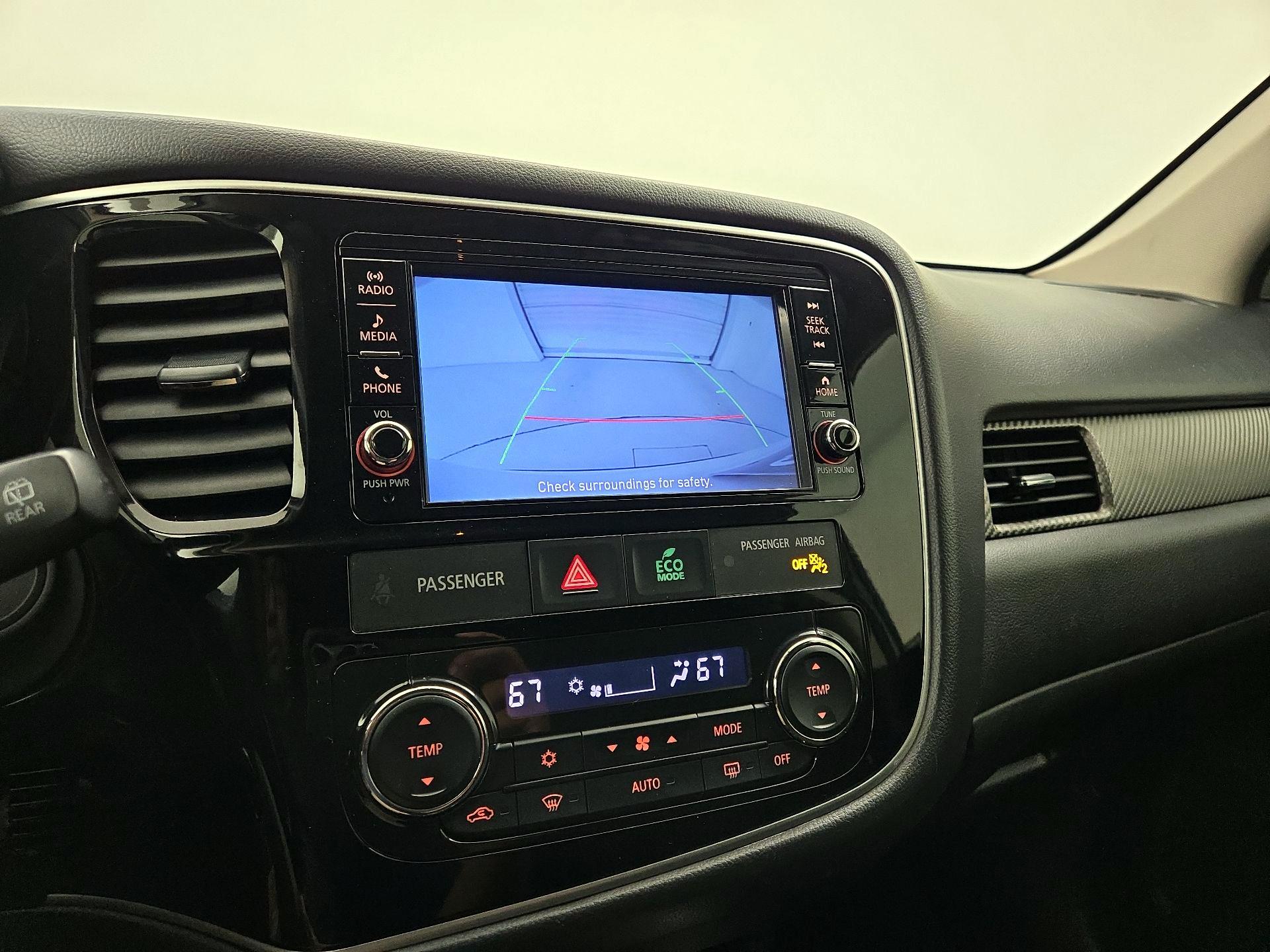 Thumbnail: 2018 Mitsubishi Outlander - 14