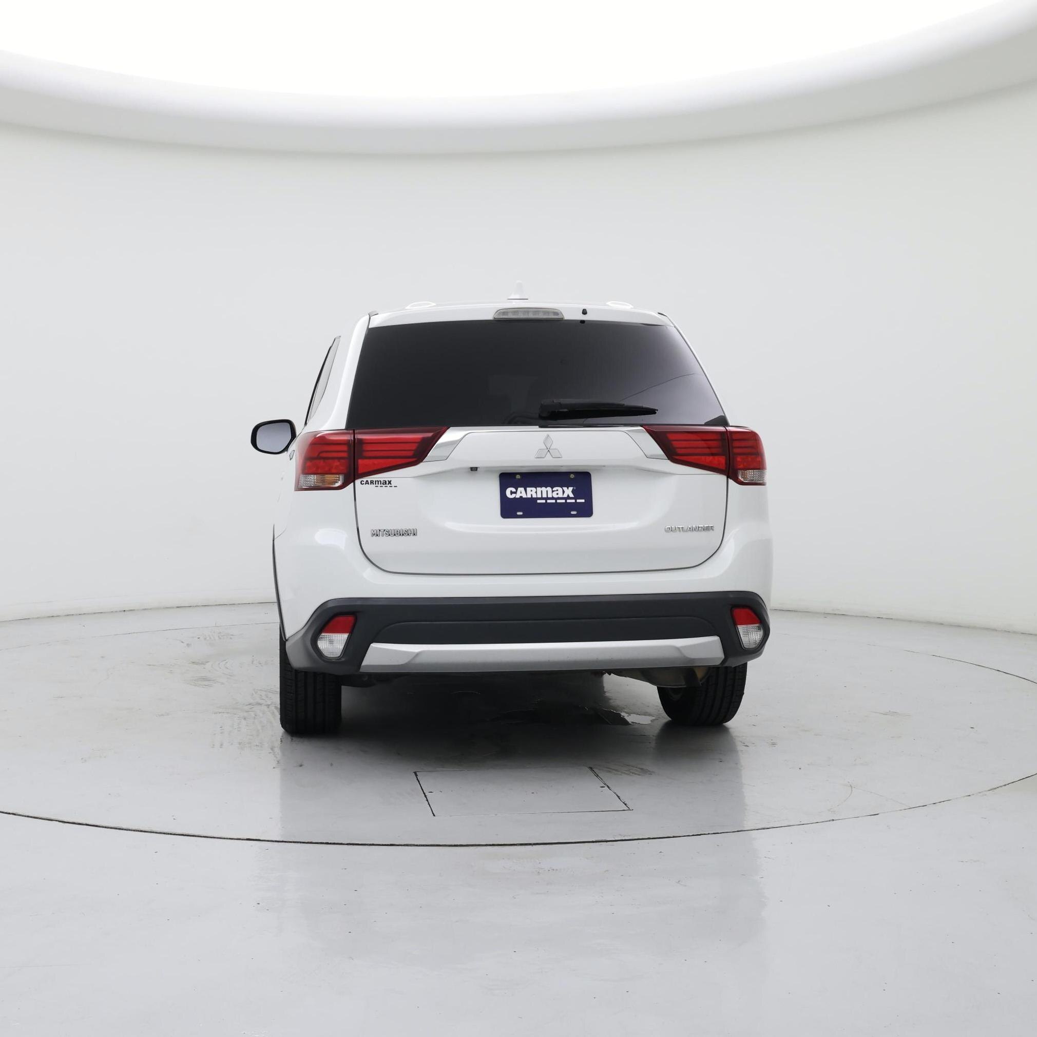 Thumbnail: 2018 Mitsubishi Outlander - 6