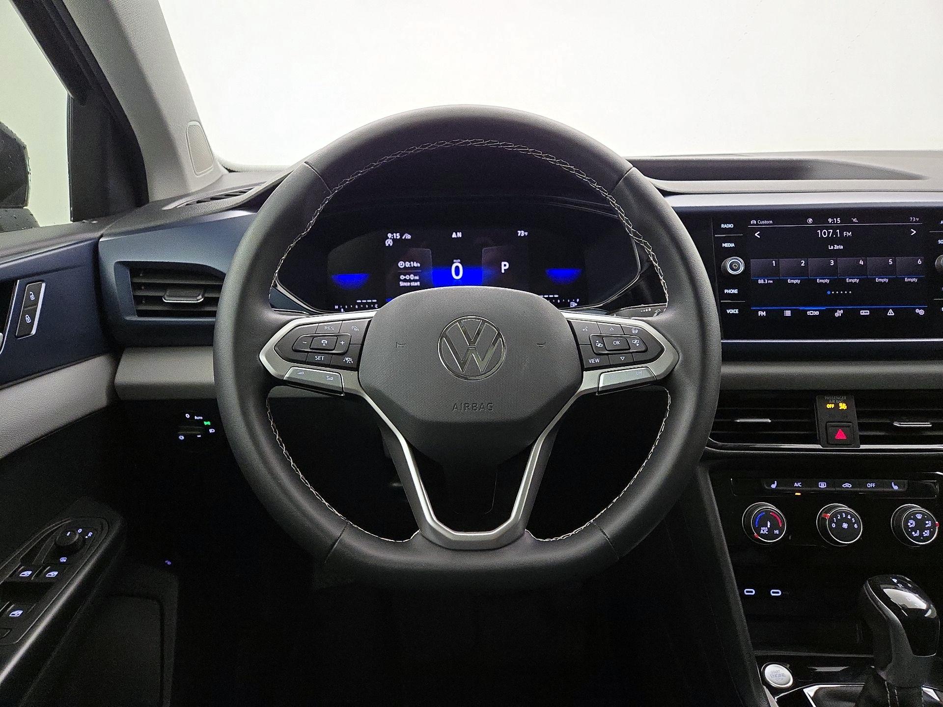 Thumbnail: 2023 Volkswagen Taos - 10