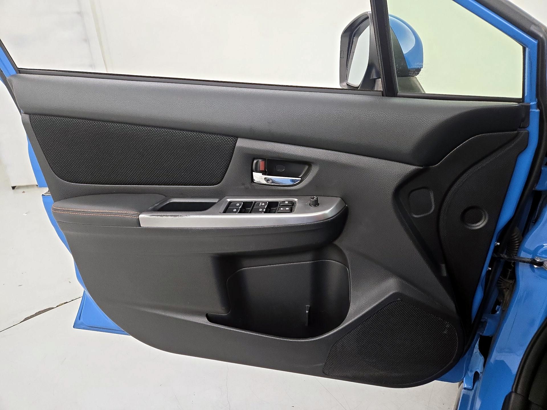 Thumbnail: 2016 Subaru XV Crosstrek - 12