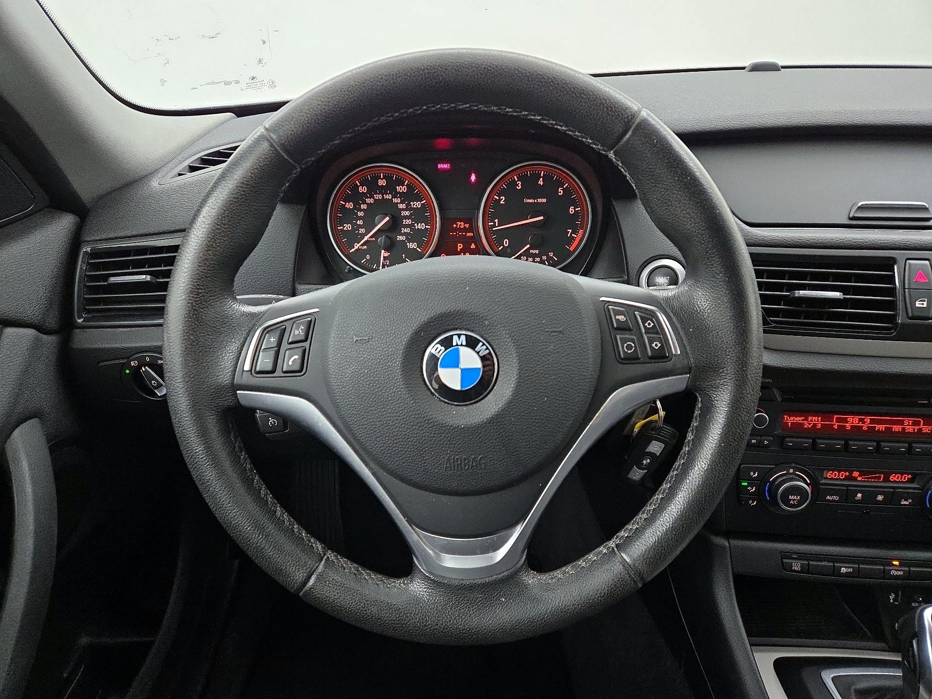 Thumbnail: 2015 BMW X1 - 10