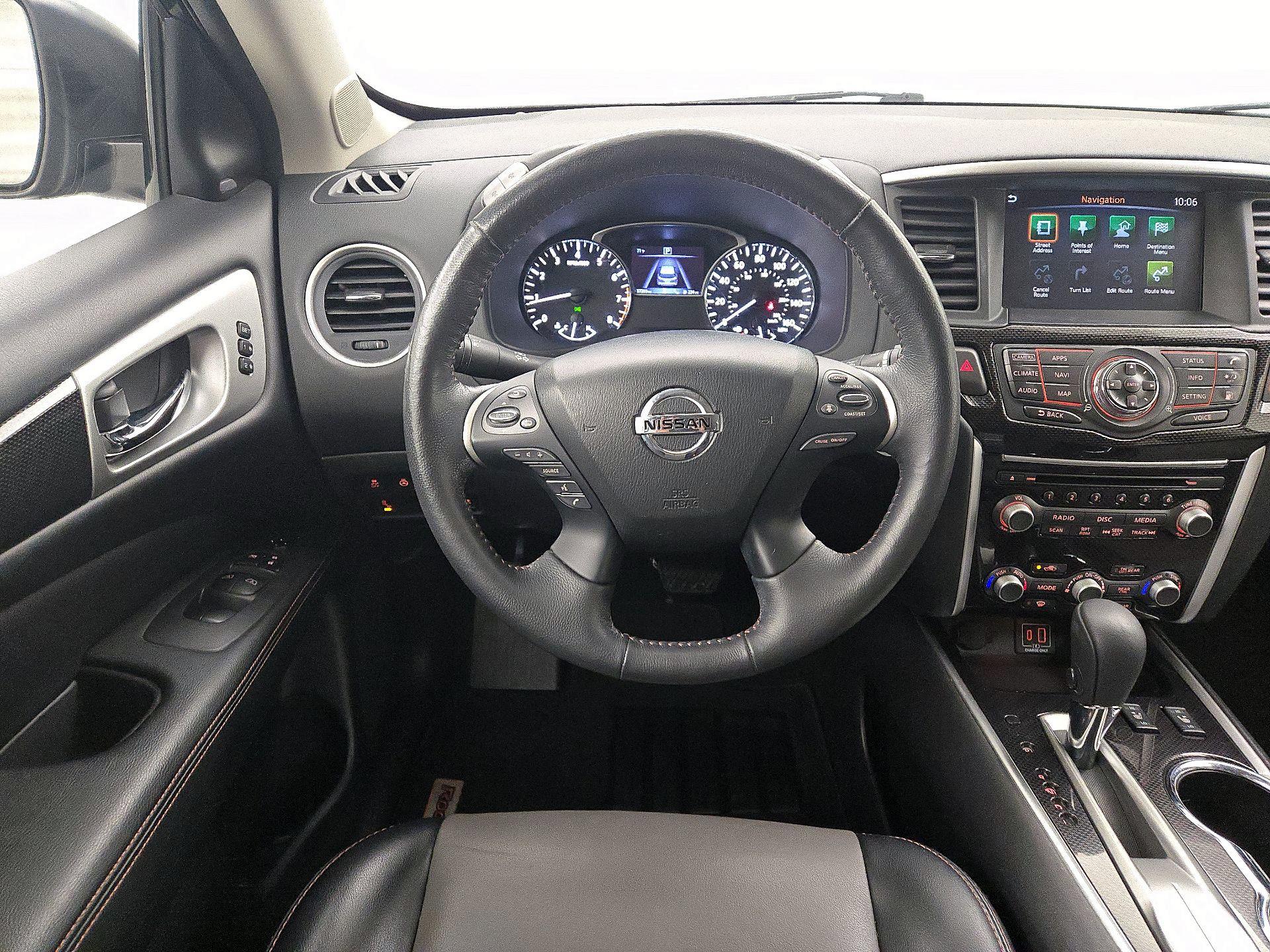Thumbnail: 2019 Nissan Pathfinder - 10