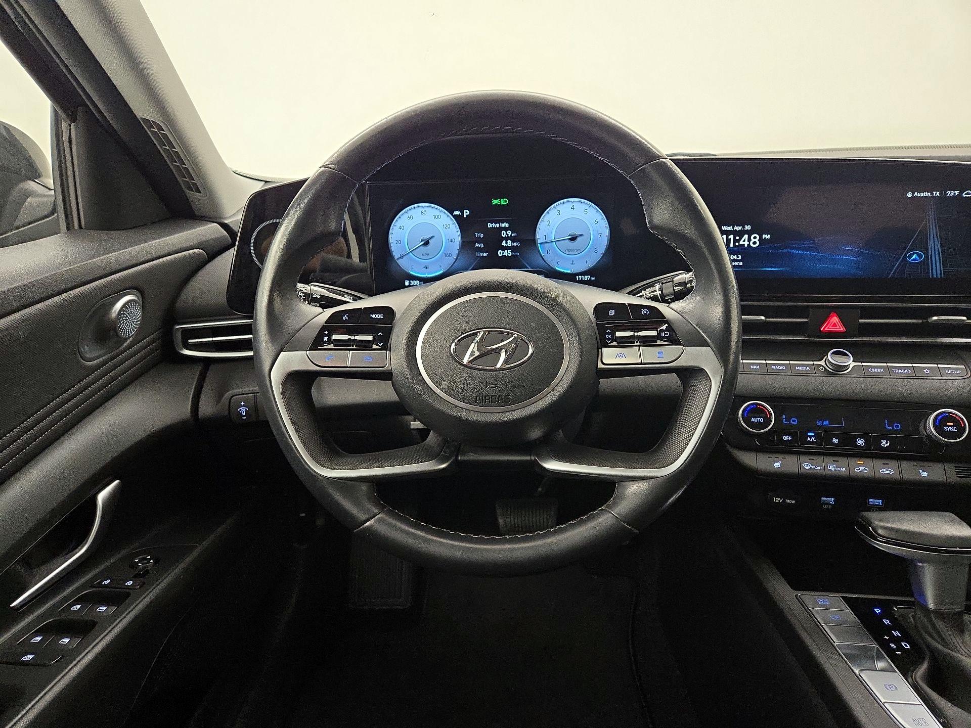 Thumbnail: 2023 Hyundai Elantra - 10