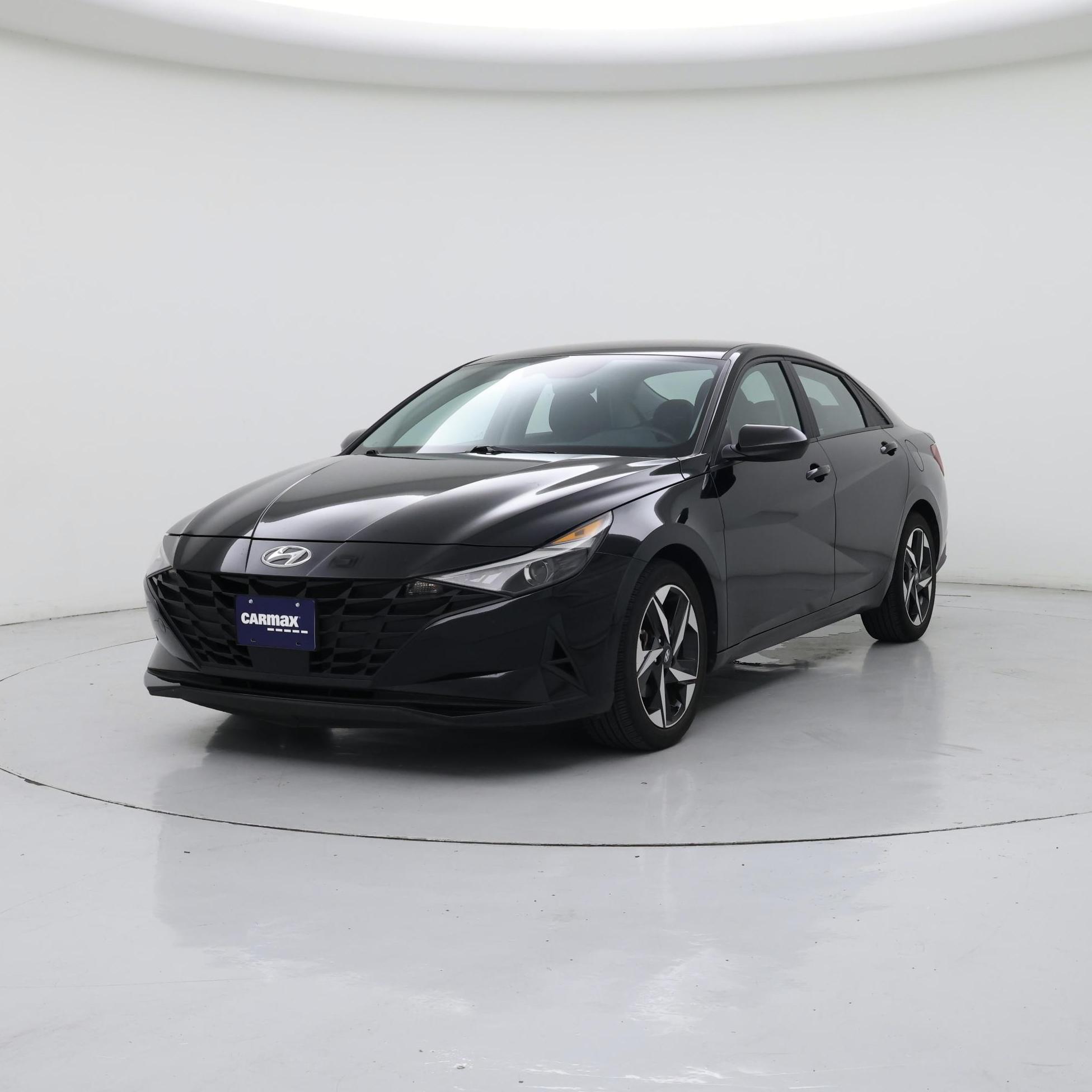 Thumbnail: 2023 Hyundai Elantra - 4