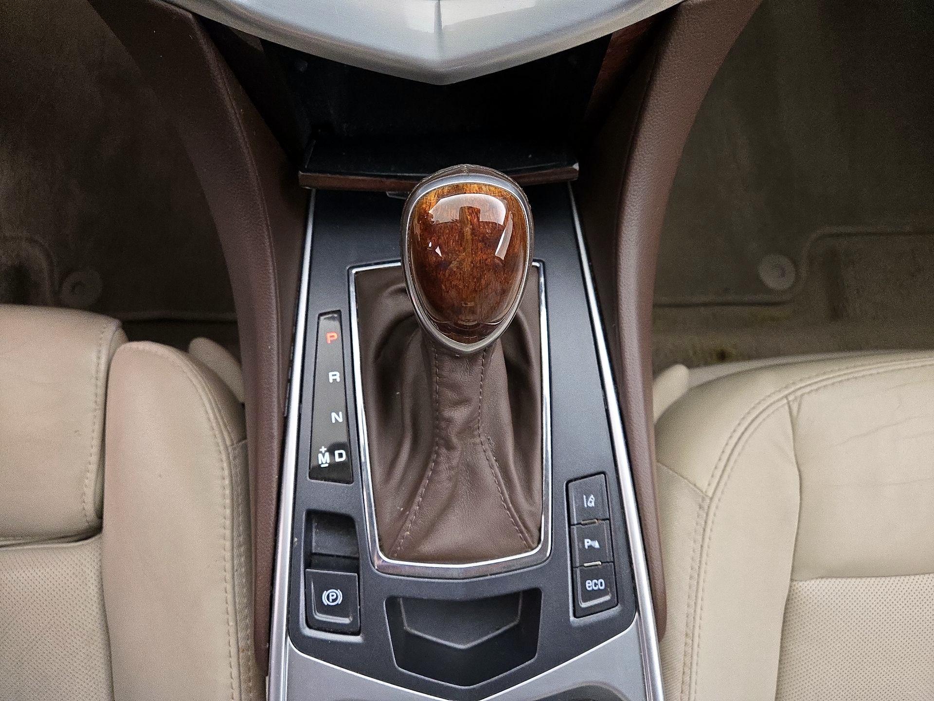 Thumbnail: 2015 Cadillac SRX - 17