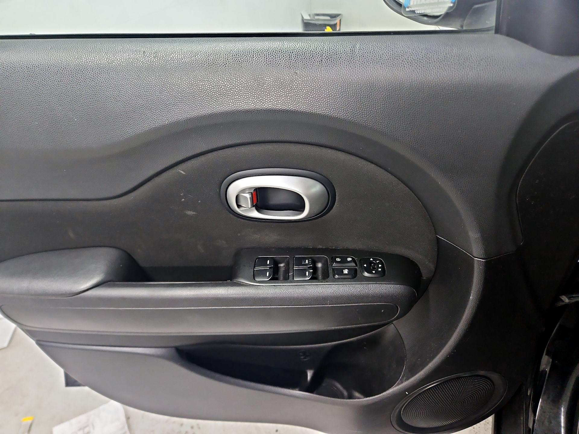 Thumbnail: 2019 Kia Soul - 12
