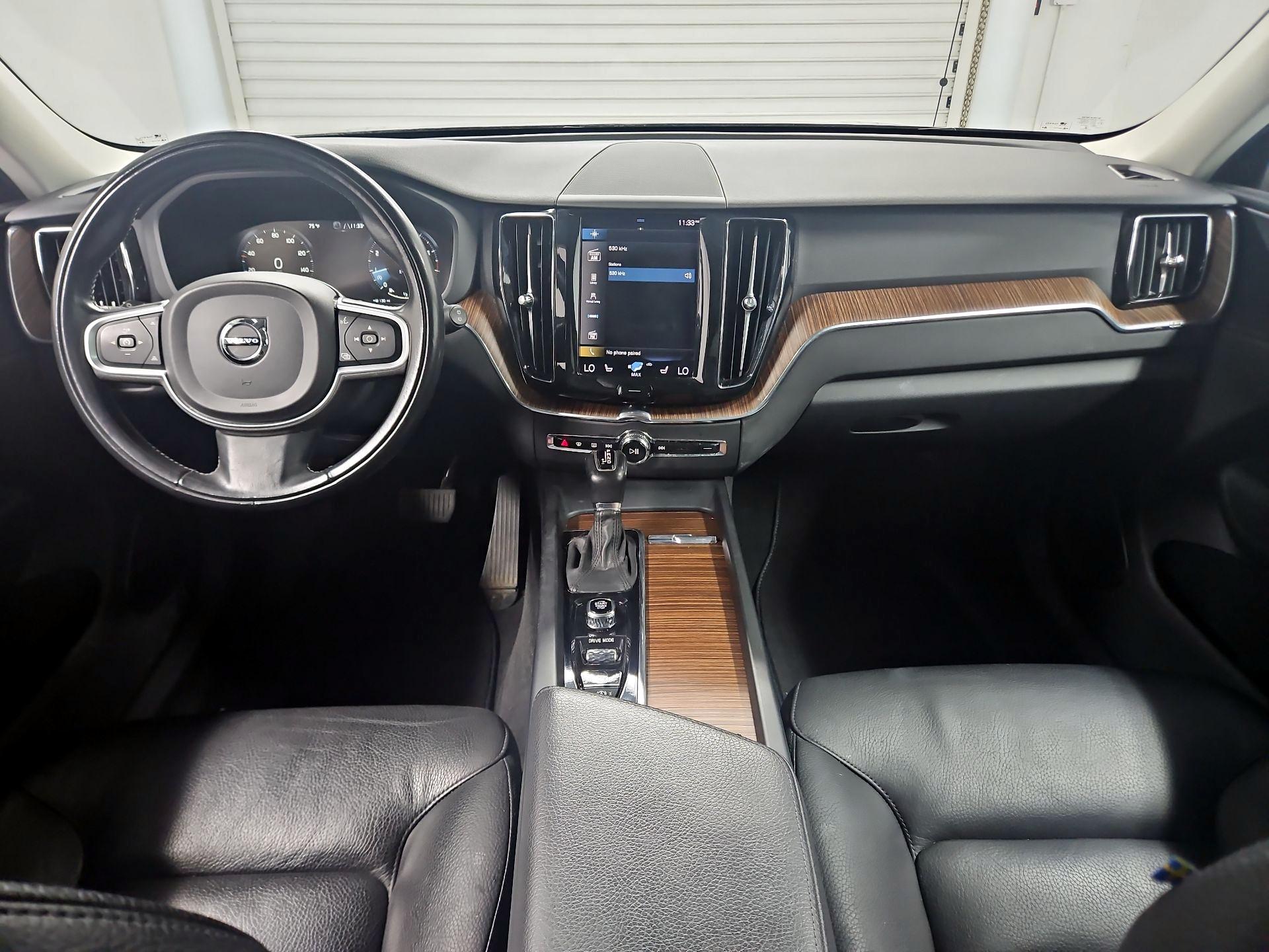 Thumbnail: 2021 Volvo XC60 - 9