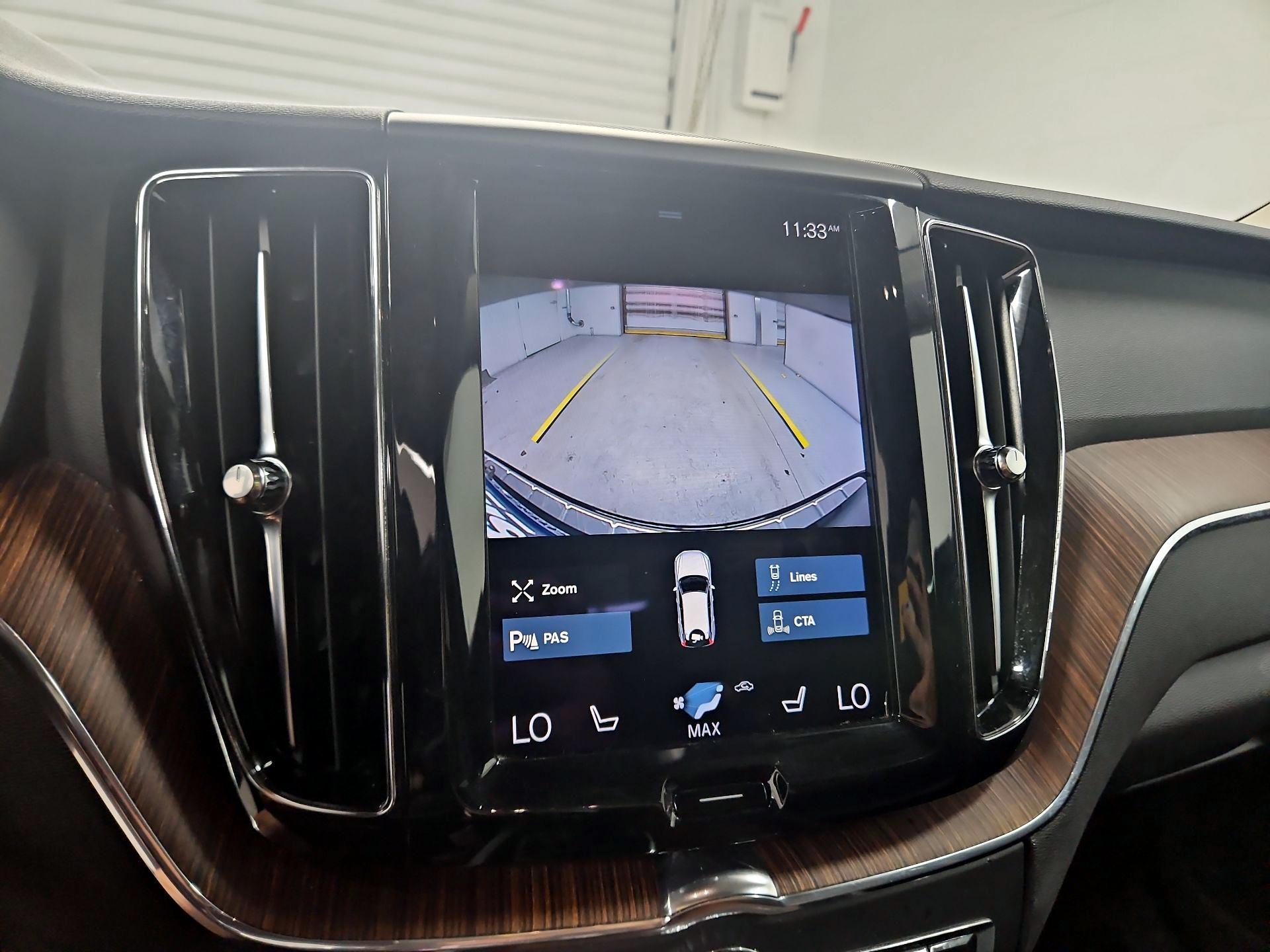 Thumbnail: 2021 Volvo XC60 - 15