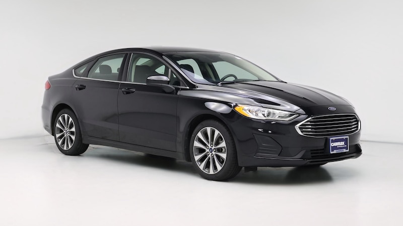 2019 Ford Fusion SE Hero Image