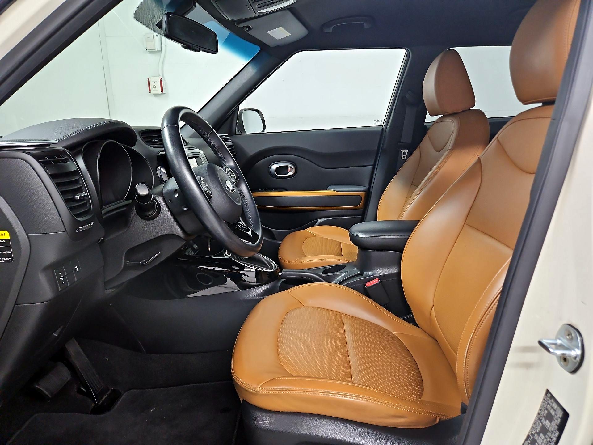 Thumbnail: 2016 Kia Soul - 11