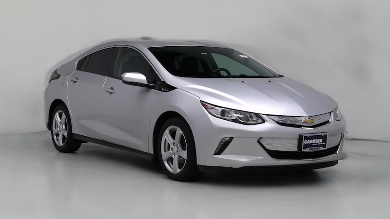 2017 Chevrolet Volt LT Hero Image