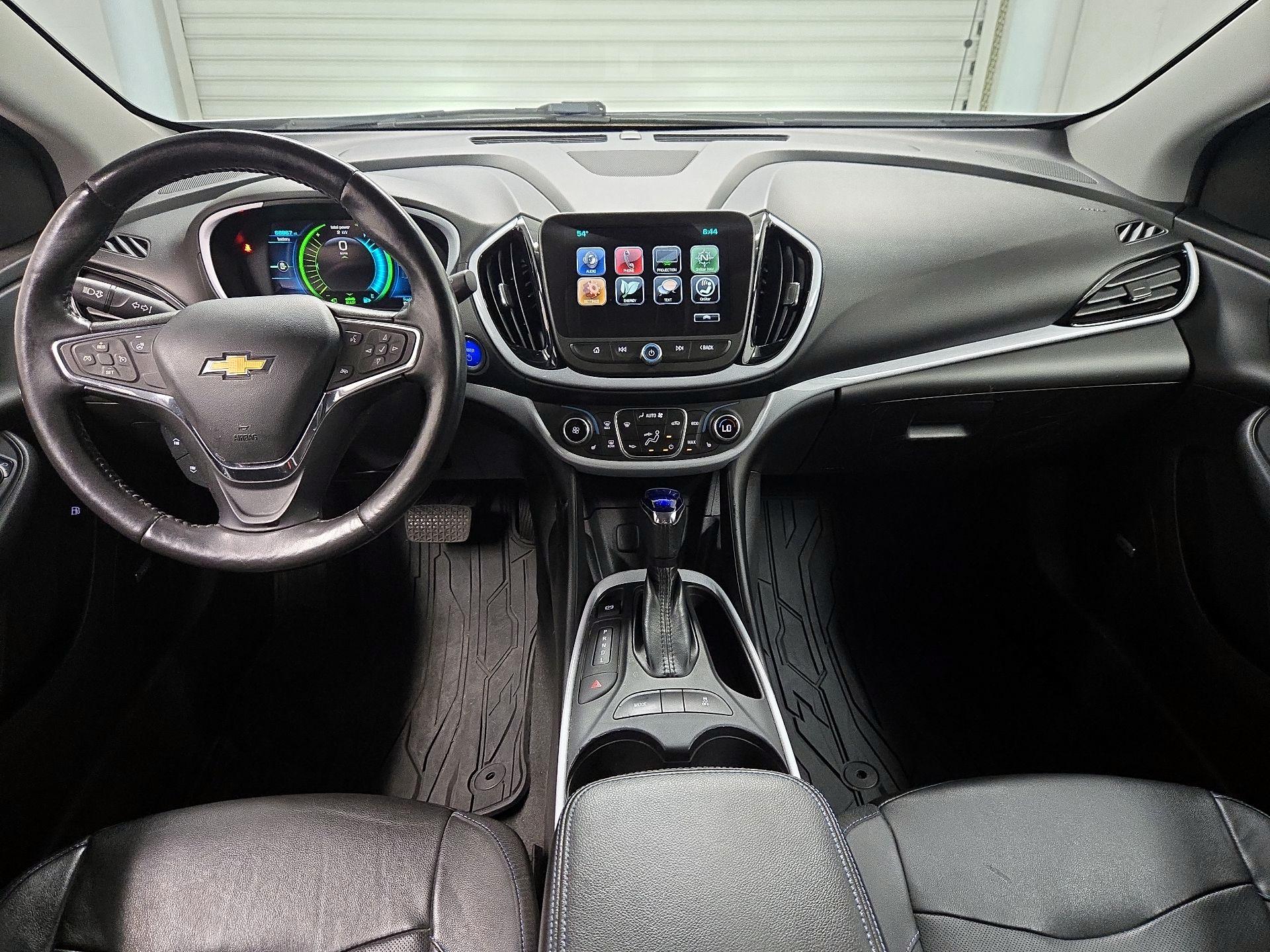 Thumbnail: 2017 Chevrolet Volt - 9