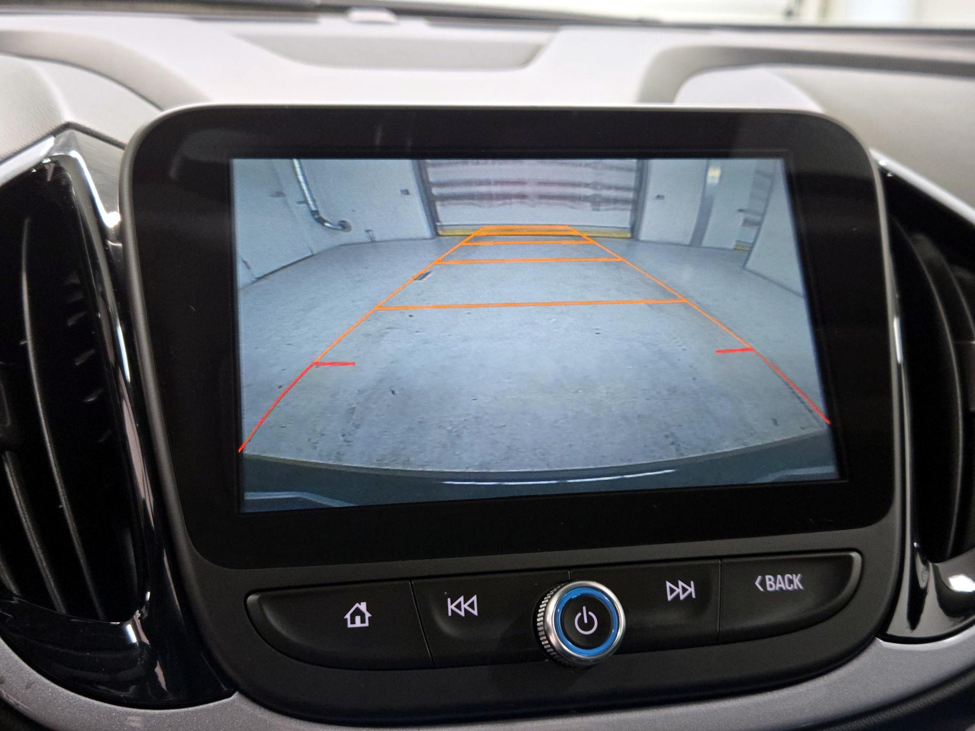 Thumbnail: 2017 Chevrolet Volt - 14
