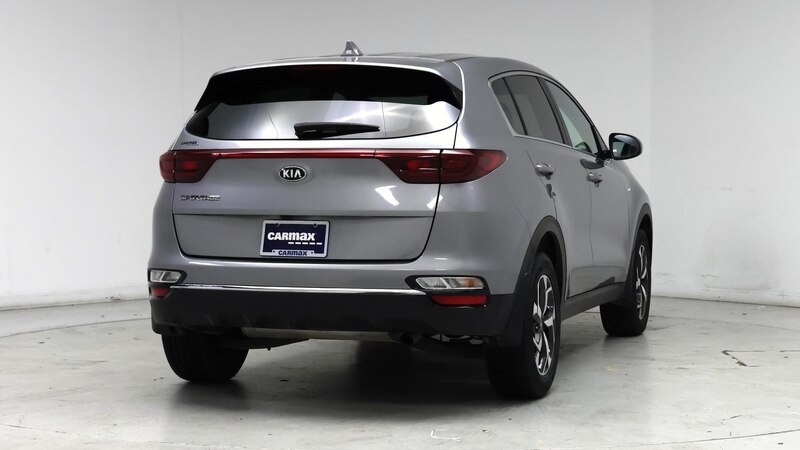 2020 Kia Sportage LX 8