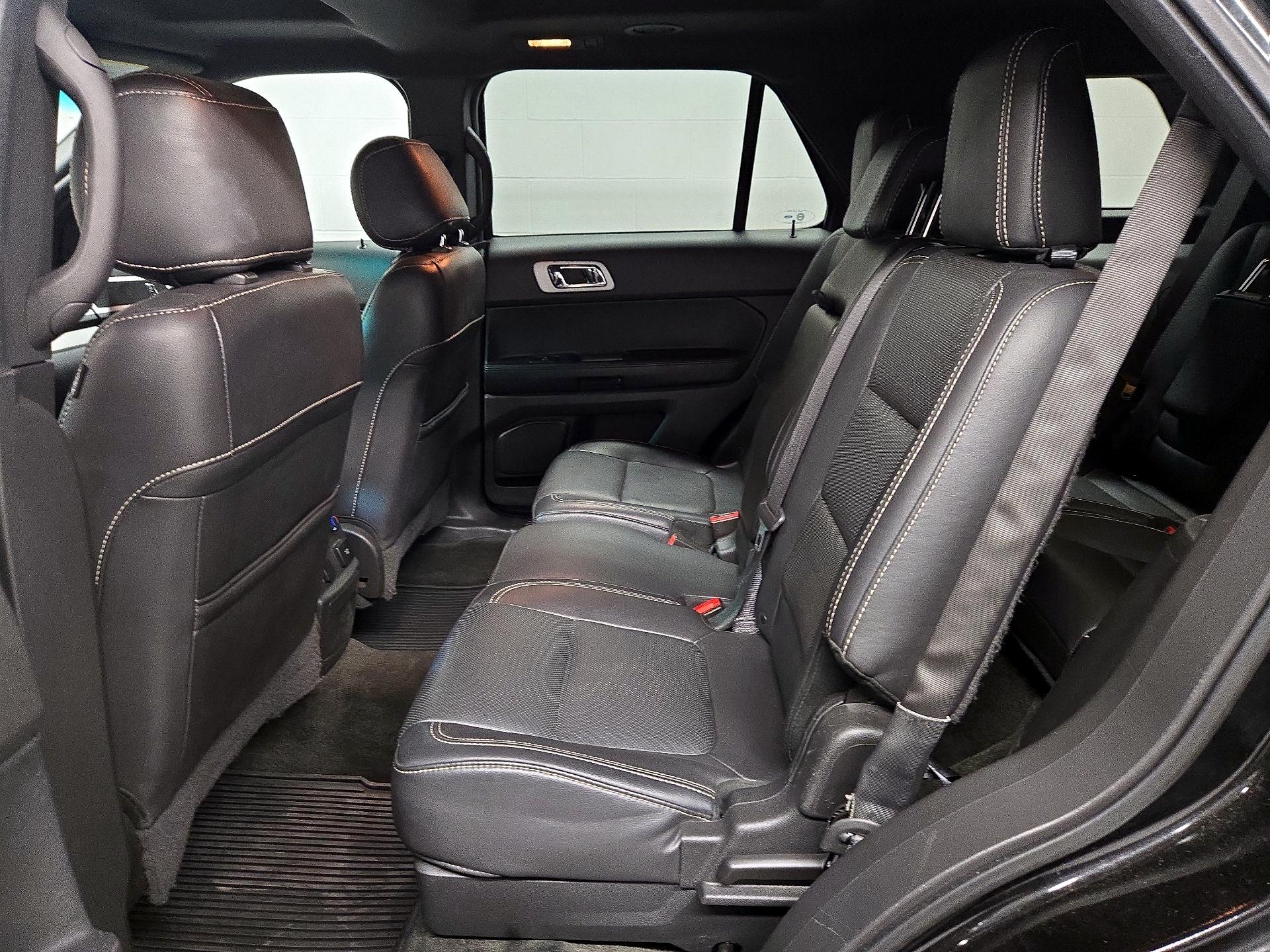 Thumbnail: 2015 Ford Explorer - 20