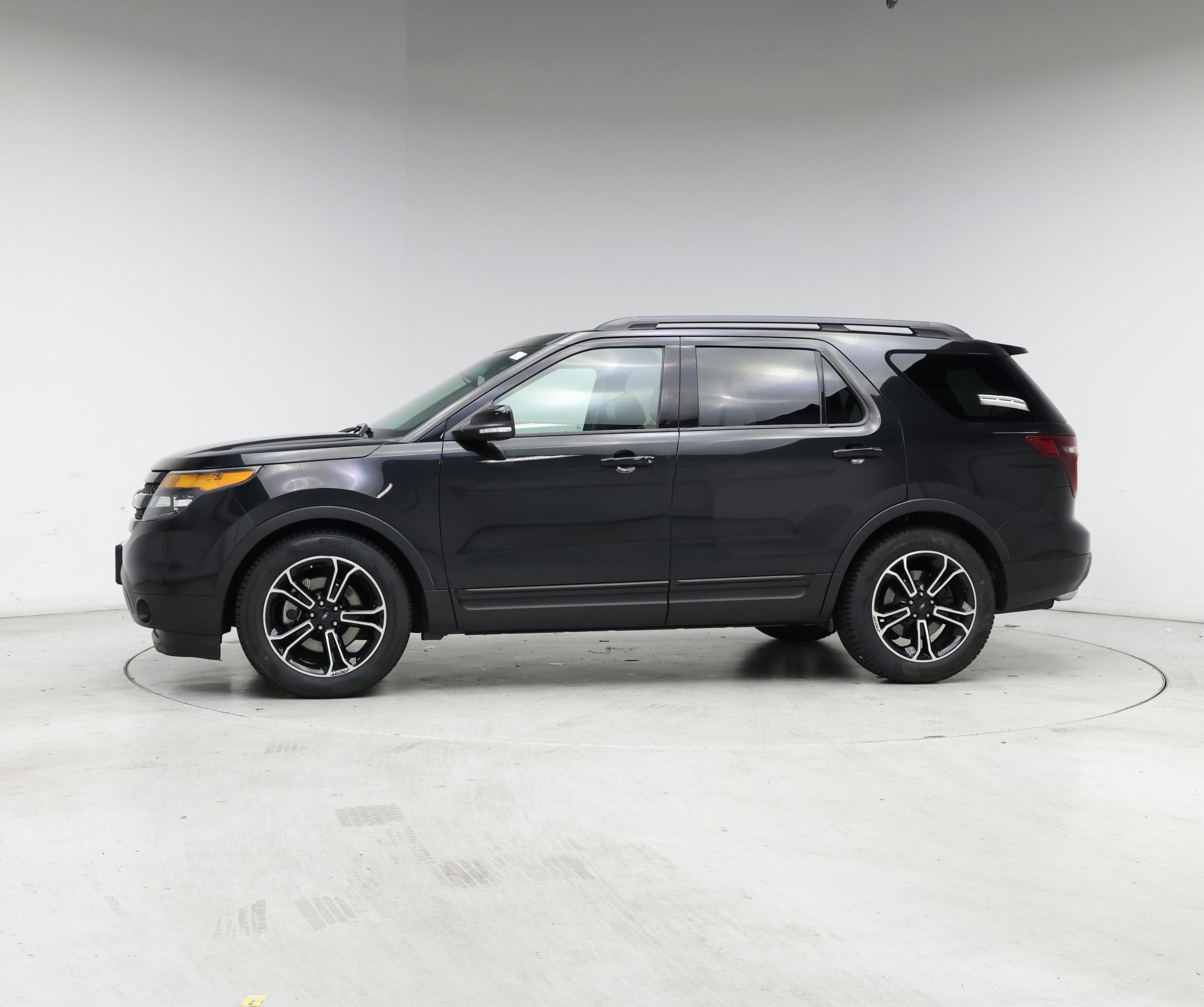 Thumbnail: 2015 Ford Explorer - 3