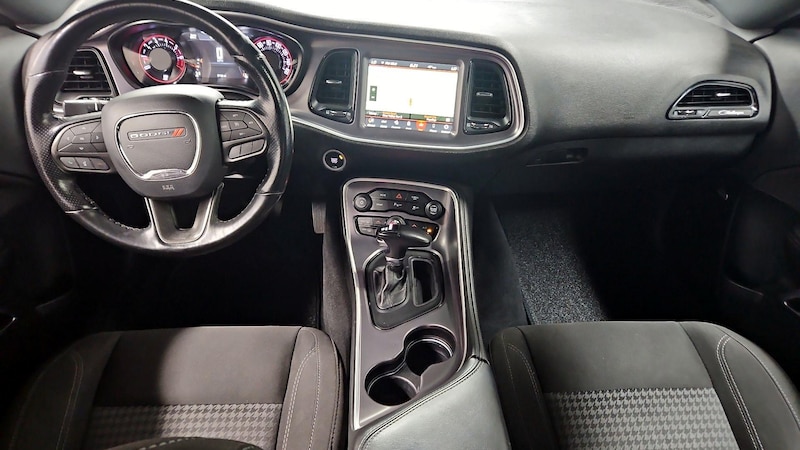 2020 Dodge Challenger SXT 9