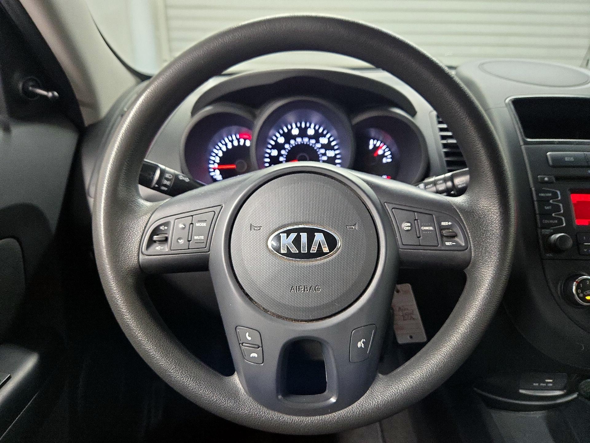 Thumbnail: 2013 Kia Soul - 10