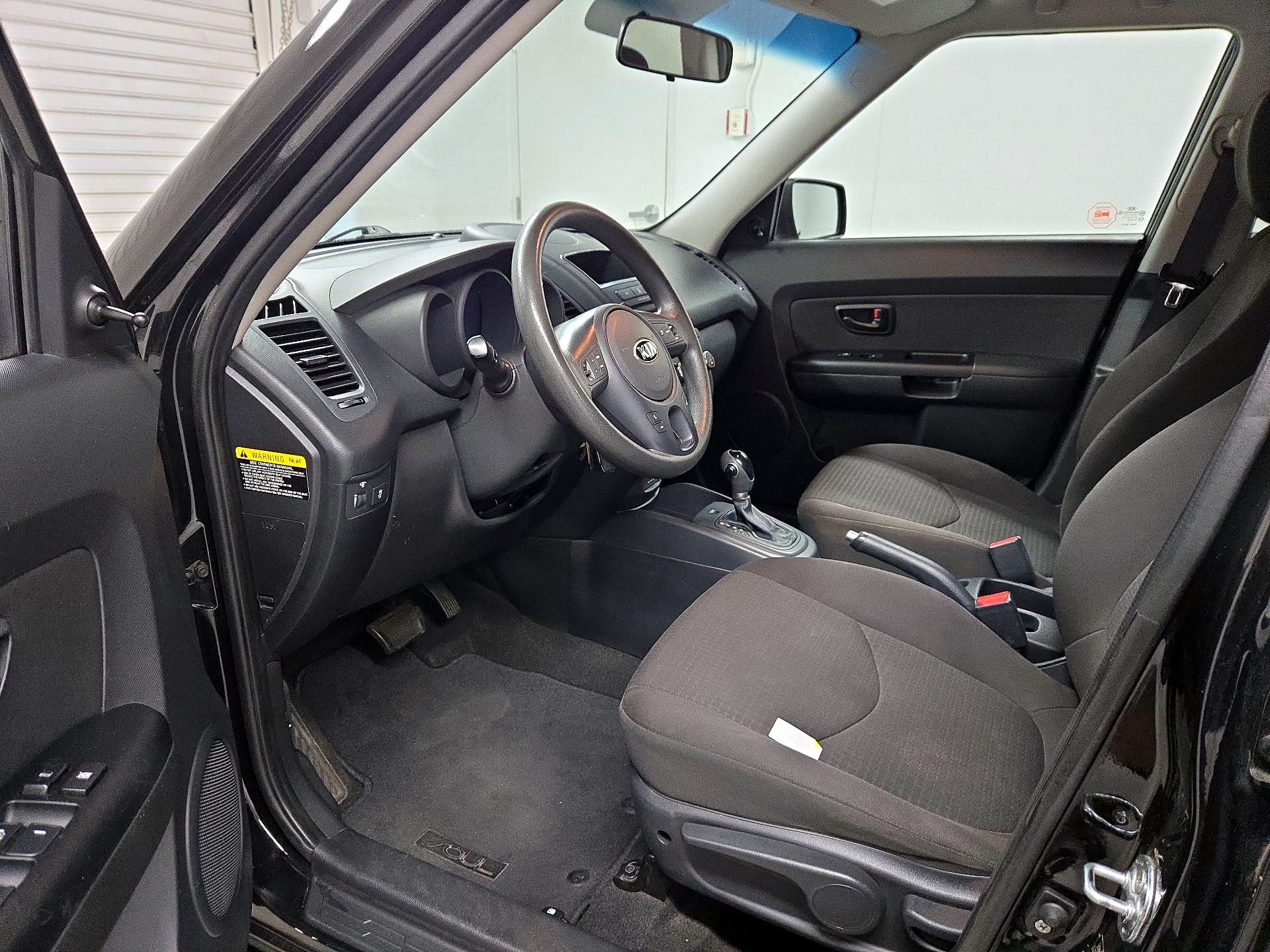 Thumbnail: 2013 Kia Soul - 11