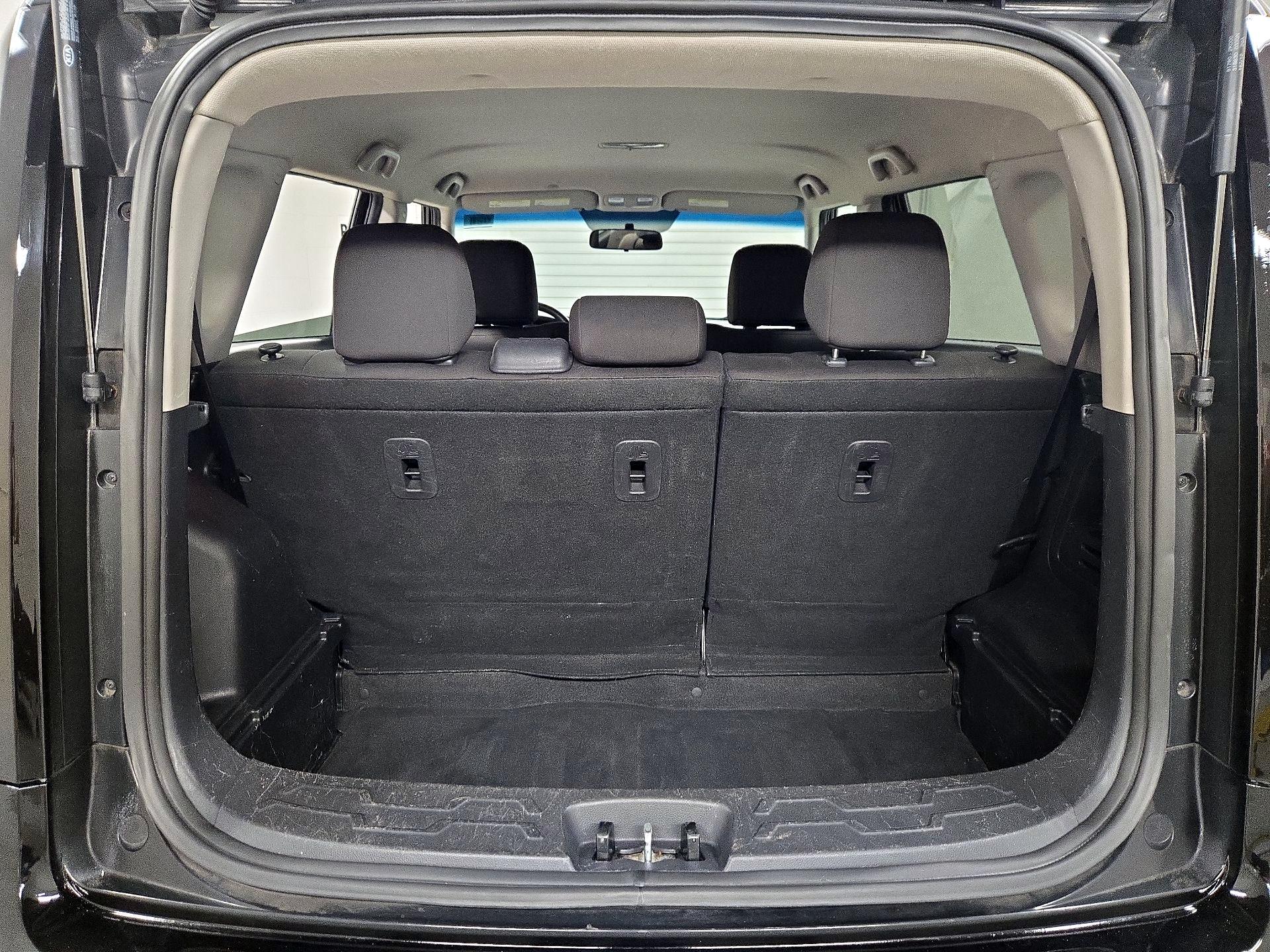 Thumbnail: 2013 Kia Soul - 19