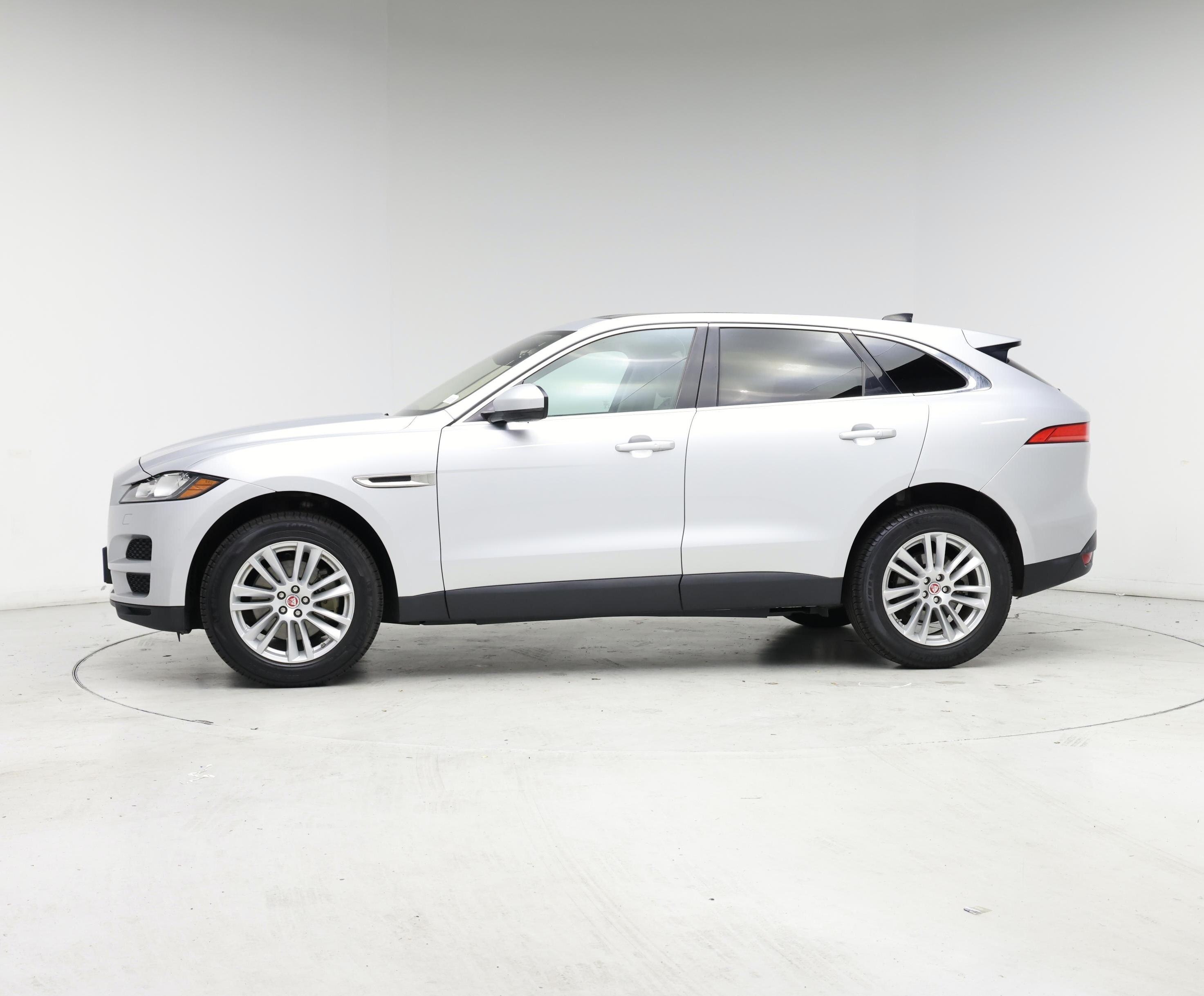 Thumbnail: 2020 Jaguar F-Pace - 3