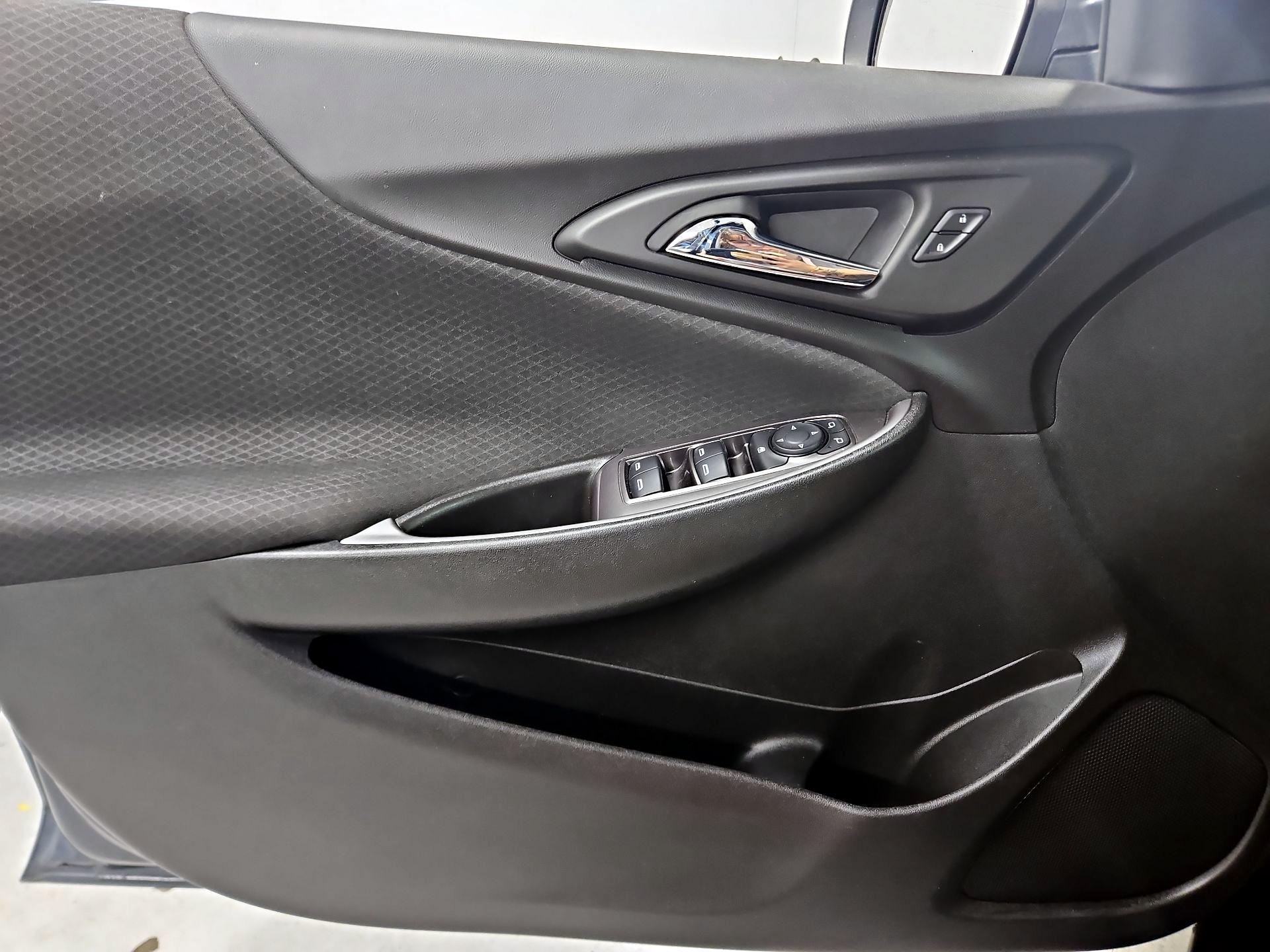 Thumbnail: 2020 Chevrolet Malibu - 12