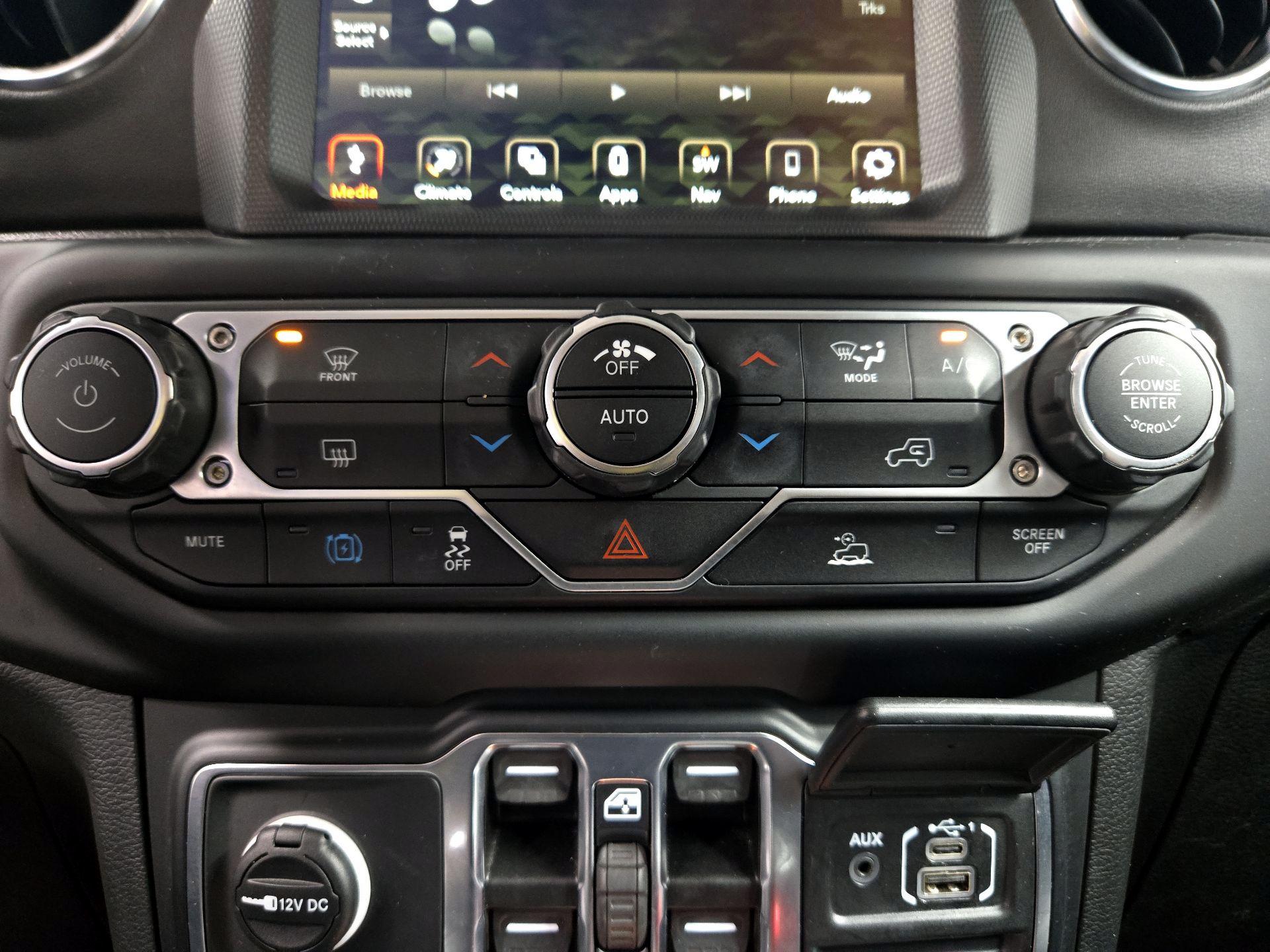 Thumbnail: 2023 Jeep Wrangler - 17