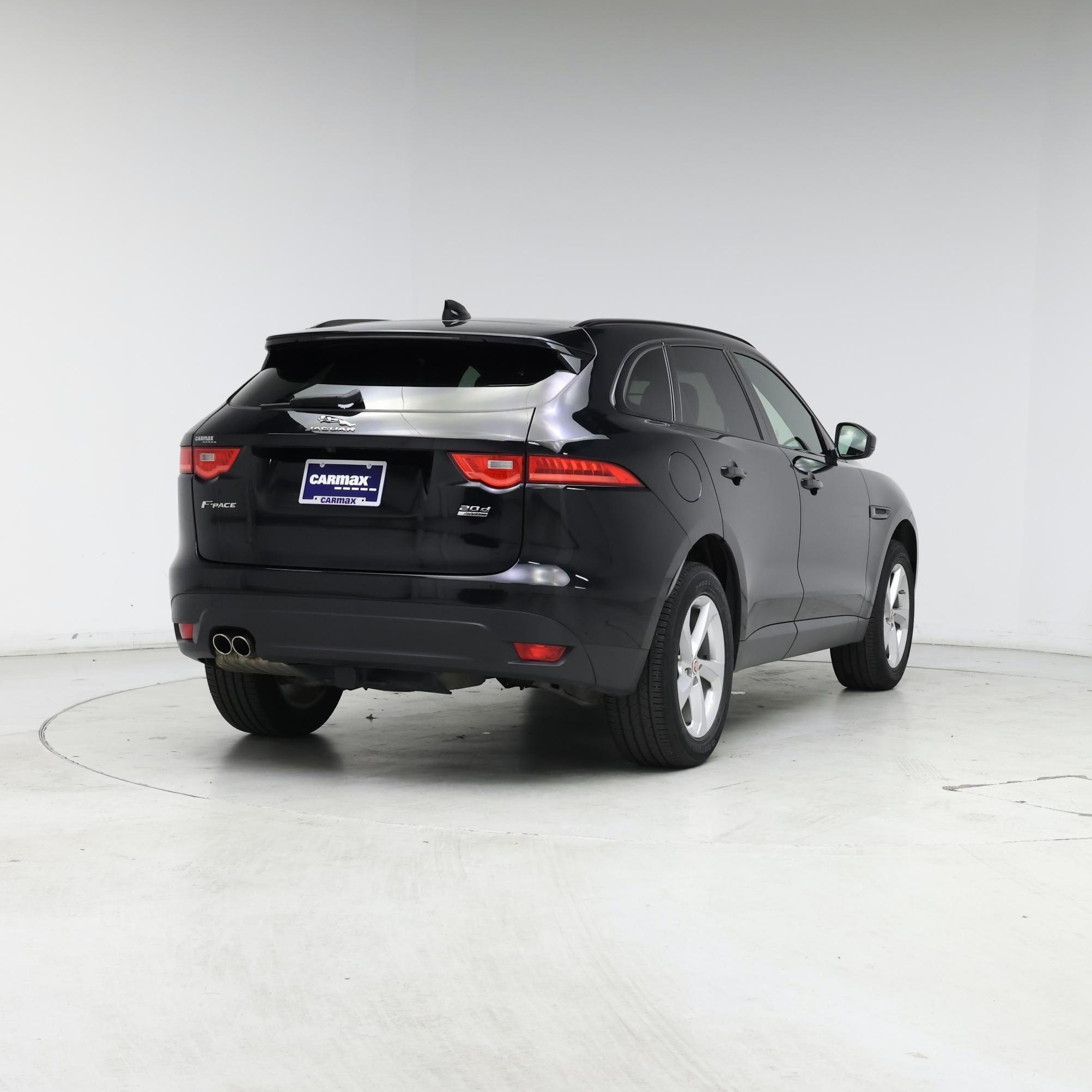 Thumbnail: 2018 Jaguar F-Pace - 8