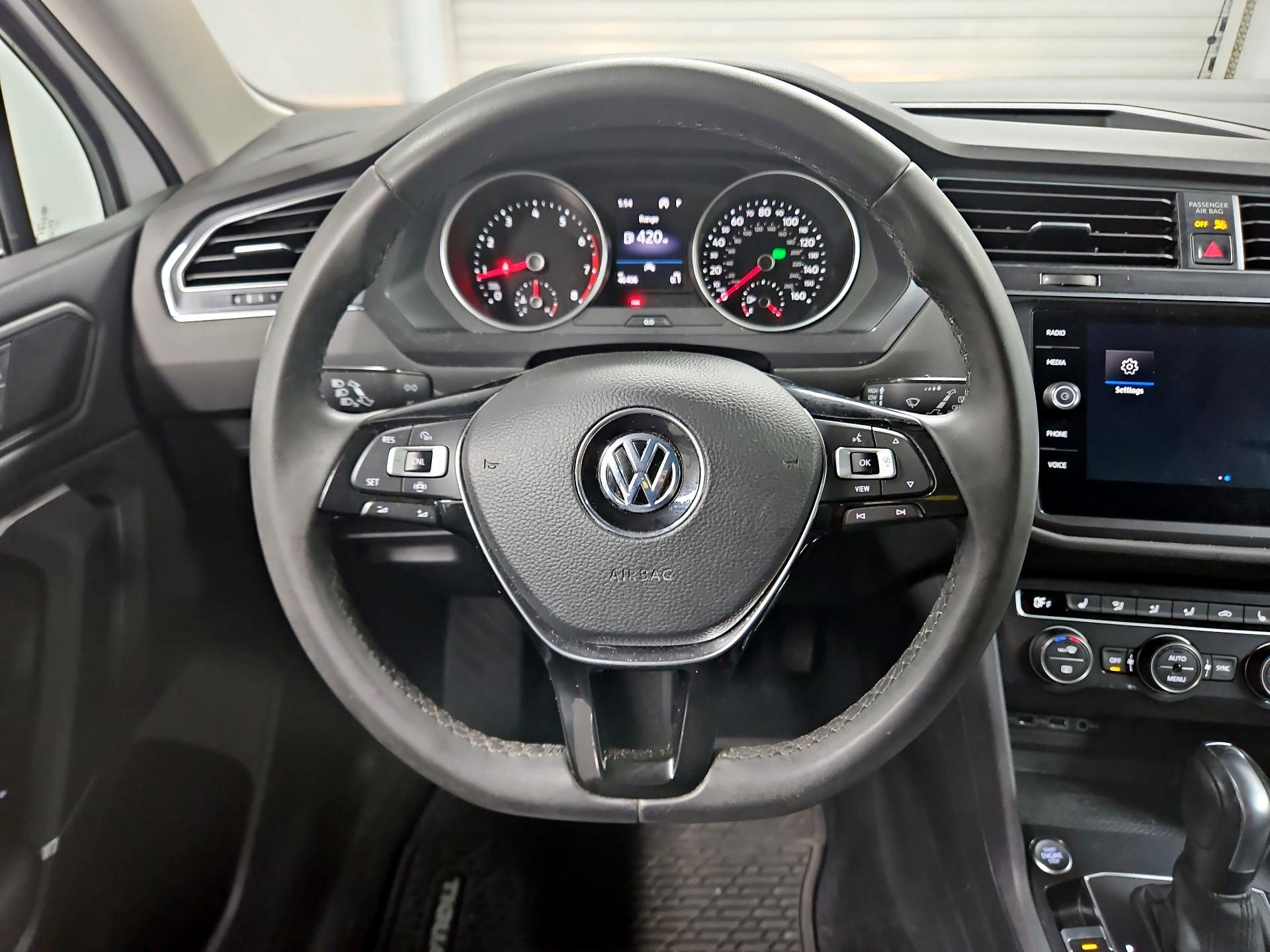 Thumbnail: 2020 Volkswagen Tiguan - 10
