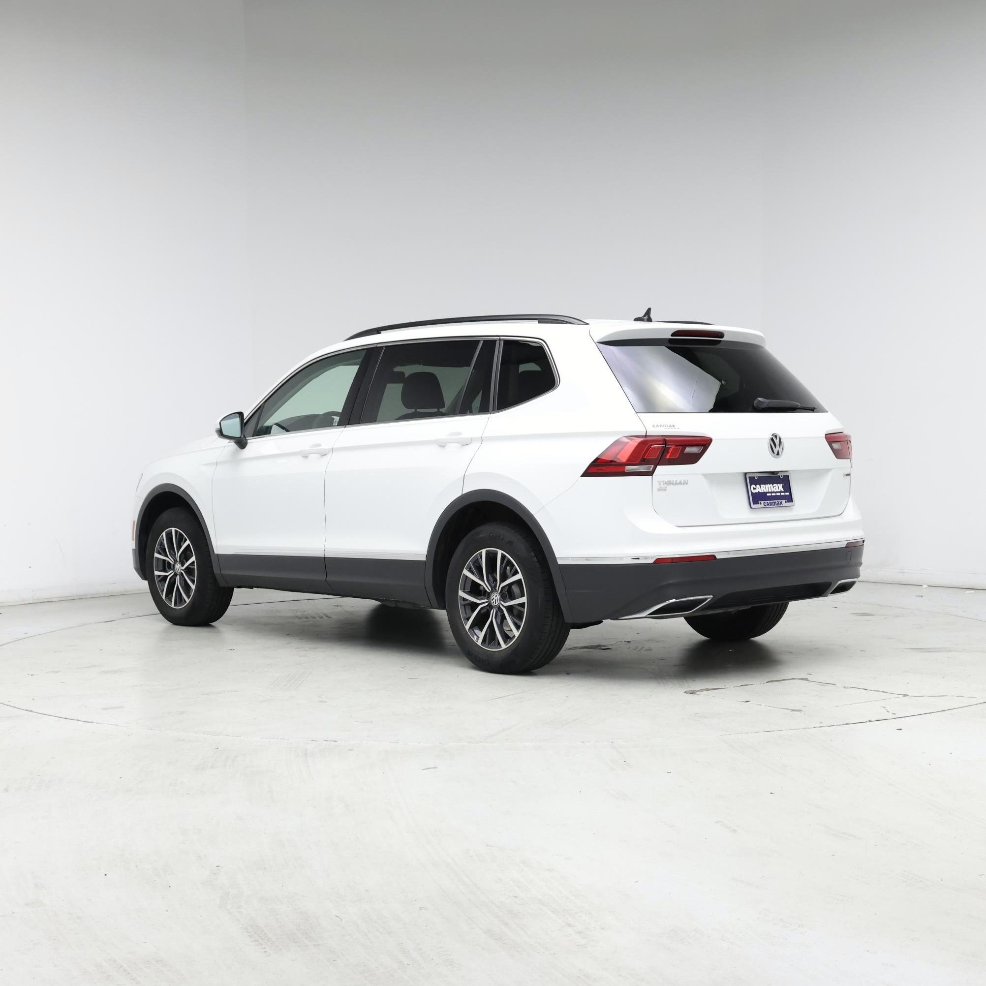 Thumbnail: 2020 Volkswagen Tiguan - 2