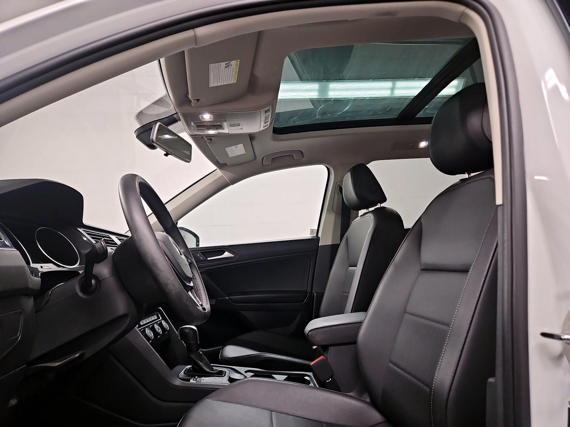 Thumbnail: 2020 Volkswagen Tiguan - 19