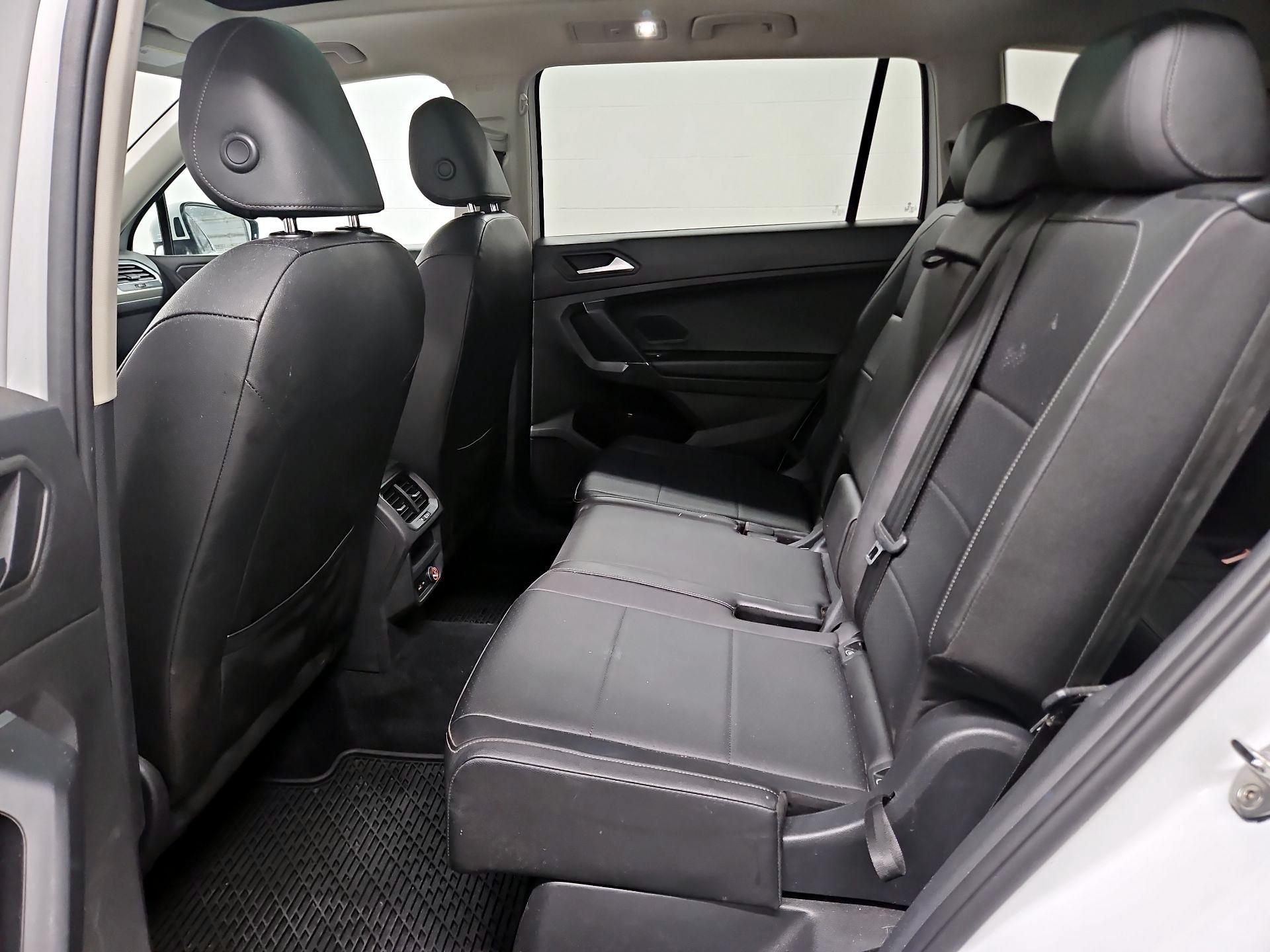 Thumbnail: 2020 Volkswagen Tiguan - 20