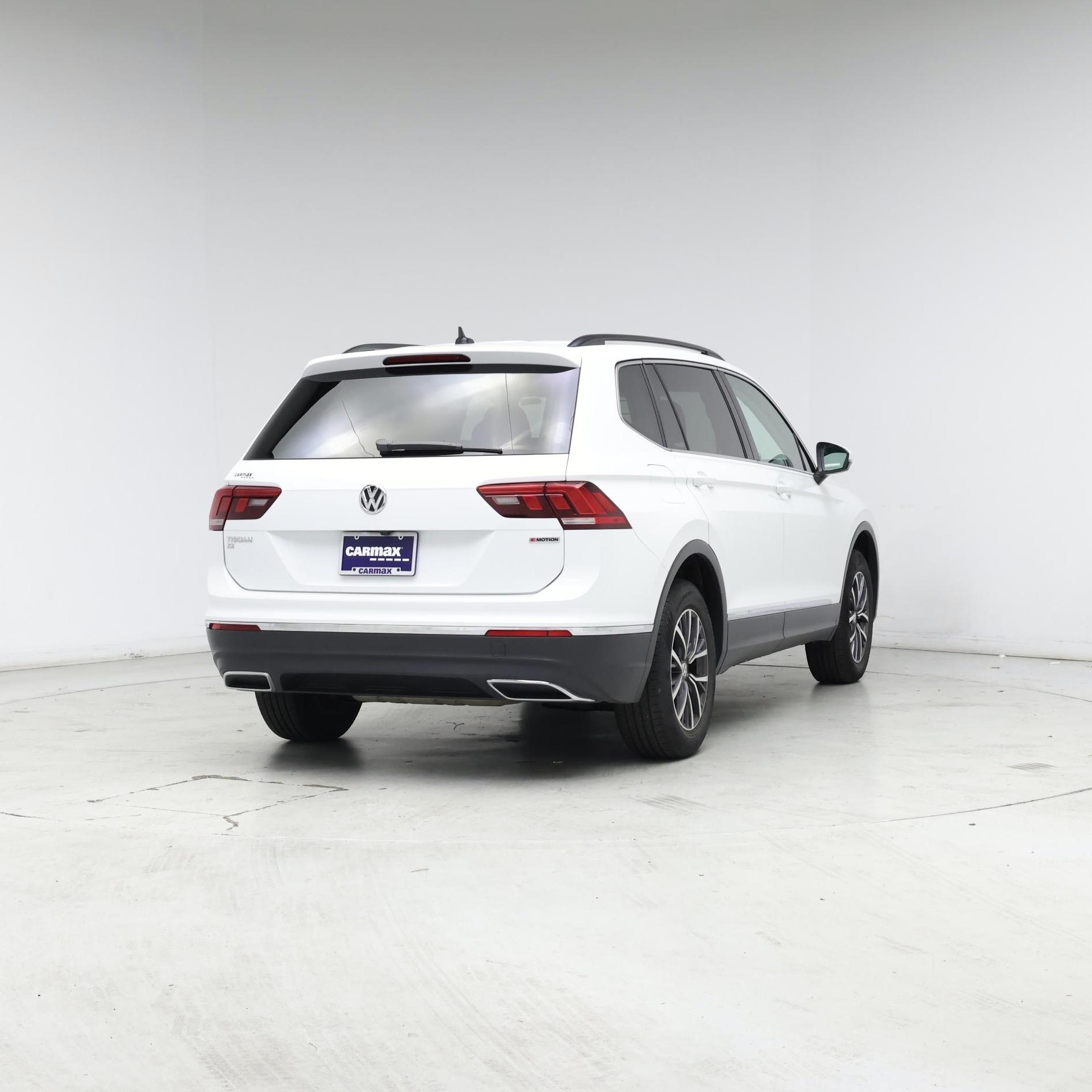 Thumbnail: 2020 Volkswagen Tiguan - 8