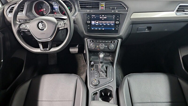 2020 Volkswagen Tiguan SE 9