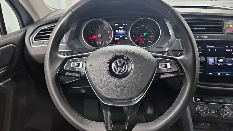 2020 Volkswagen Tiguan SE 10