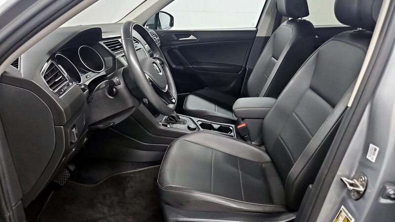 2020 Volkswagen Tiguan SE 11