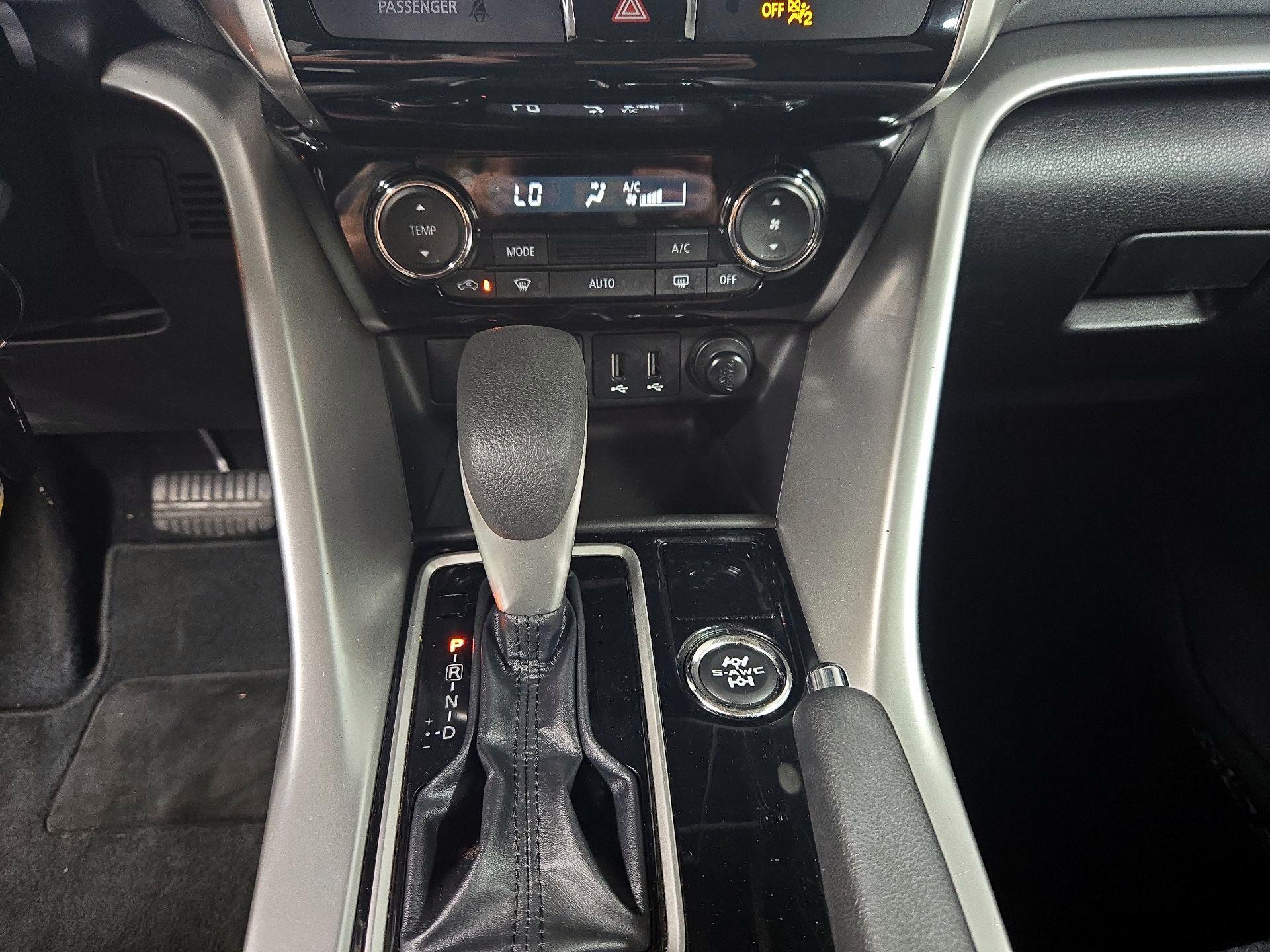 Thumbnail: 2018 Mitsubishi Eclipse Cross - 17
